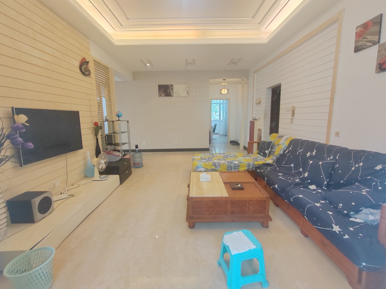 红泥月亮湾  3室2厅2卫    158.0万 红泥月亮湾  3室2厅2卫    158.0万室内图