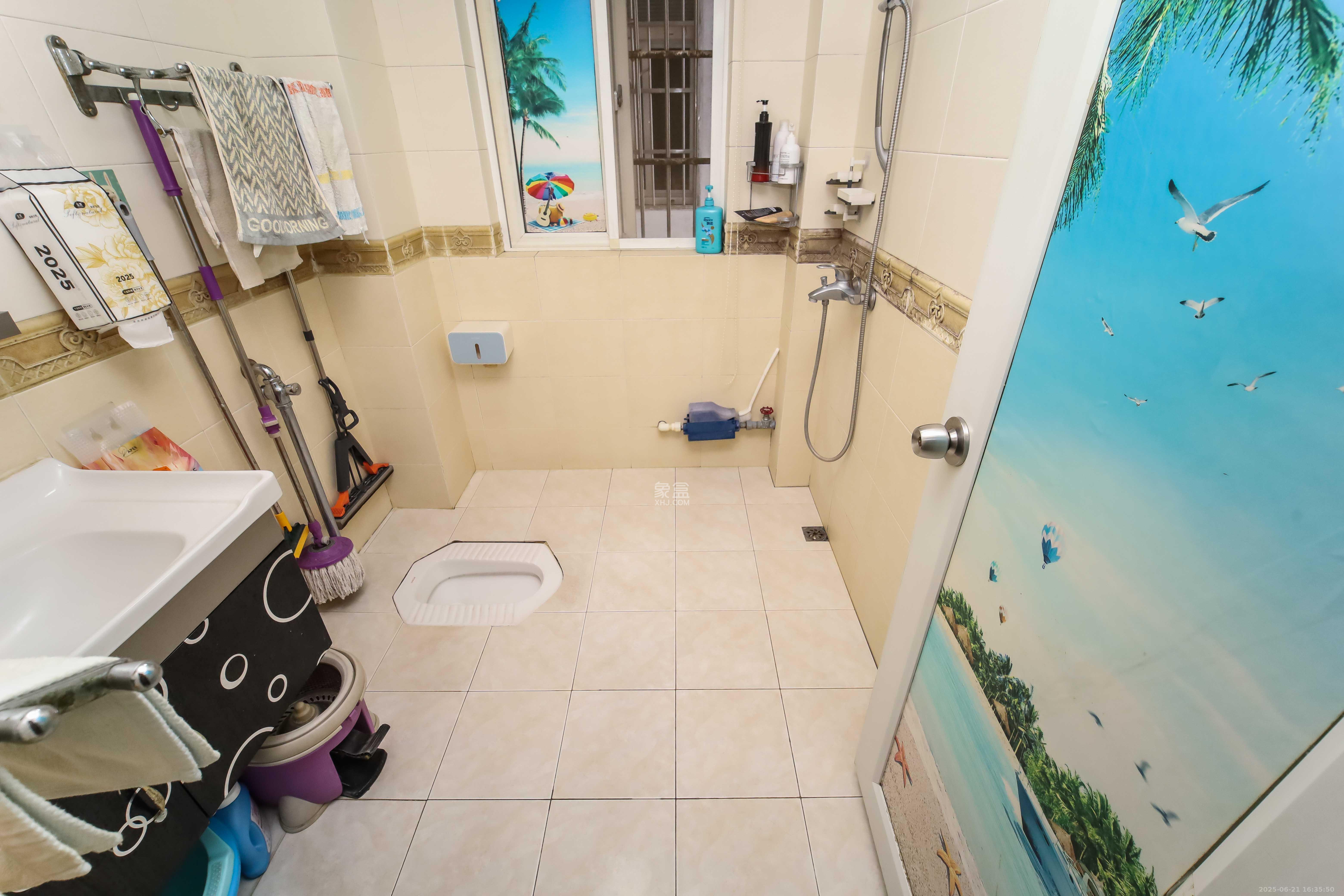 嘉盛逸林园(新合村综合楼) 3室2厅2卫 102.0万 嘉盛逸林园(新合村综合楼) 3室2厅2卫 102.0万卫生间