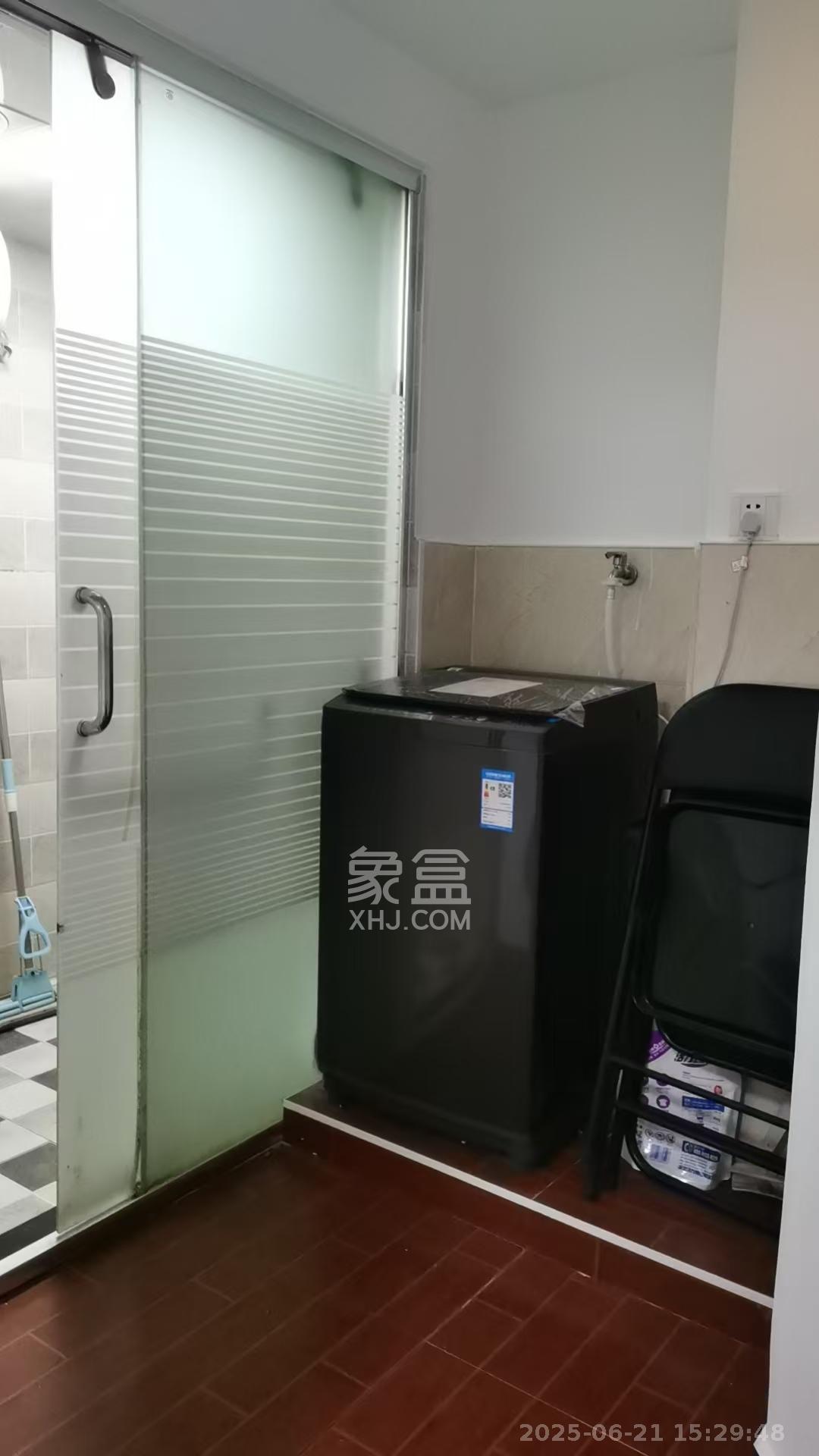 天下一家  1室1厅1卫   600.00元/月室内图