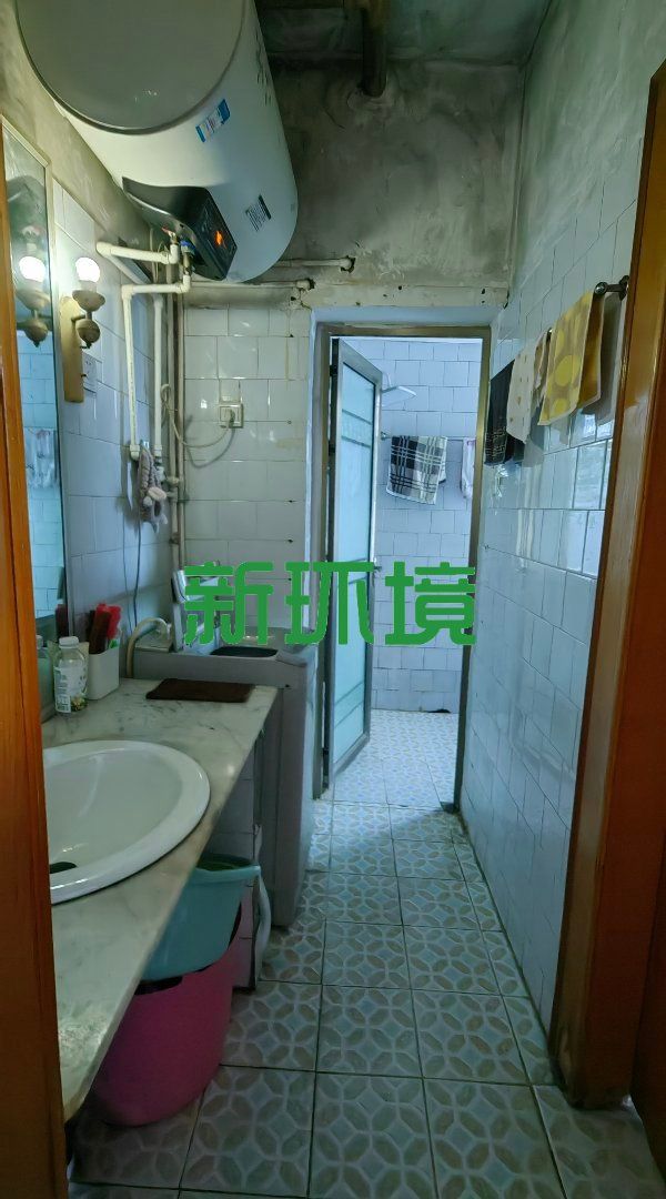 司法局宿舍 3室2厅1卫 1200.0元/月 司法局宿舍 3室2厅1卫 1200.0元/月室内图