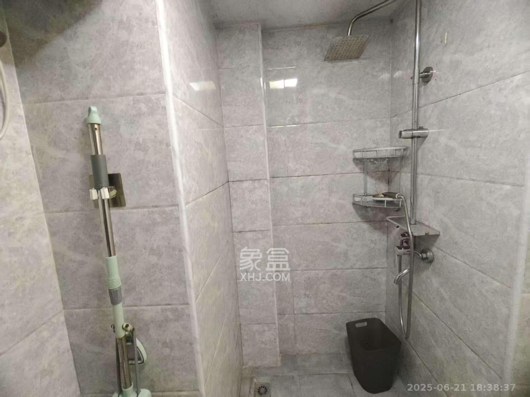 达美美立方  2室1厅1卫   2000.00元/月室内图