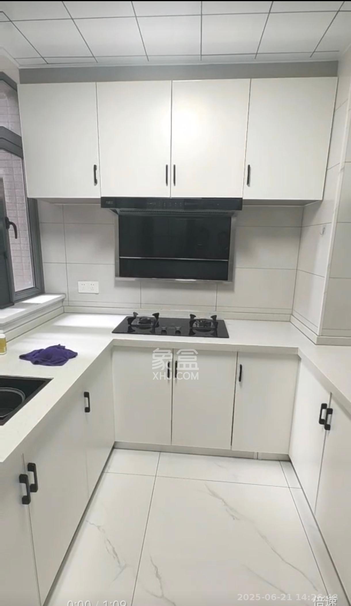 八方小区B区  3室2厅2卫   4600.00元/月室内图