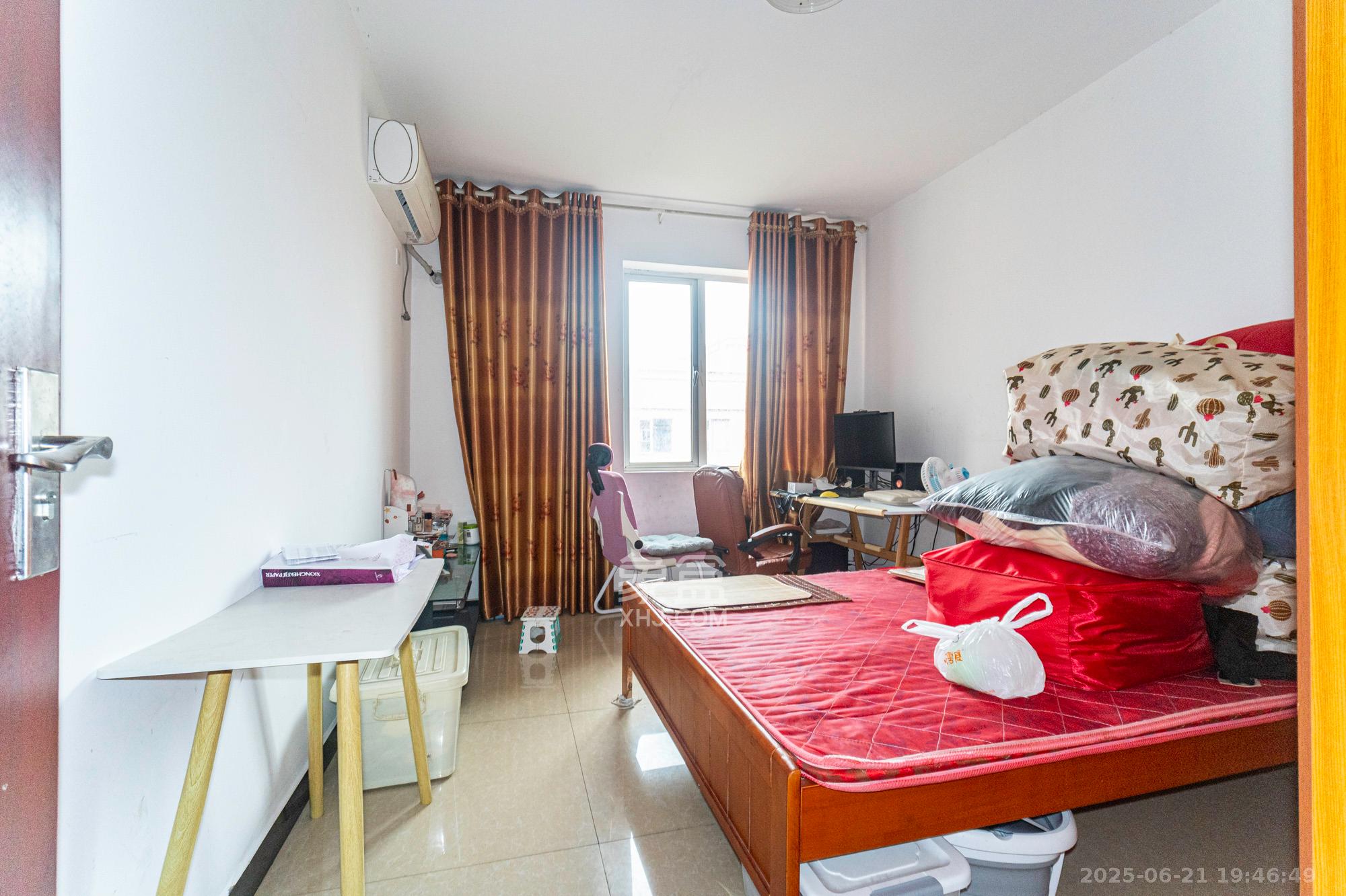 恒广国际物流园  3室2厅2卫    39.8万 恒广国际物流园  3室2厅2卫    39.8万卧室