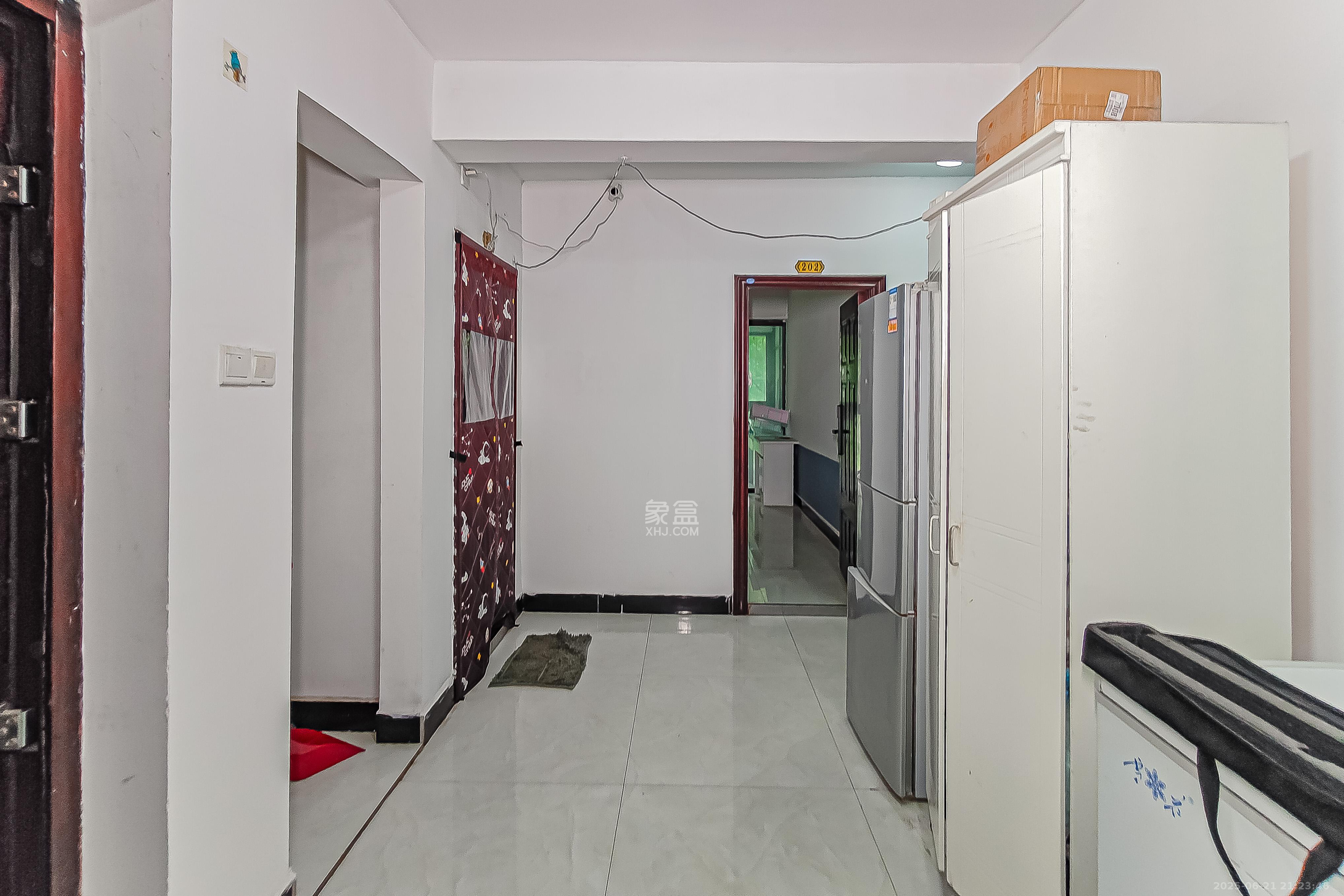 华润凤凰城三期 5室2厅3卫 129.8万 华润凤凰城三期 5室2厅3卫 129.8万客厅