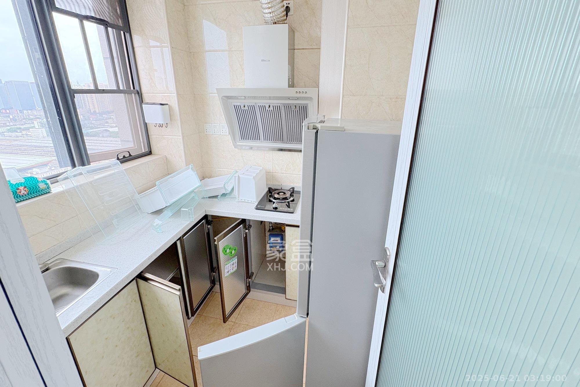 湘域相遇  1室1厅1卫   32.80万厨房