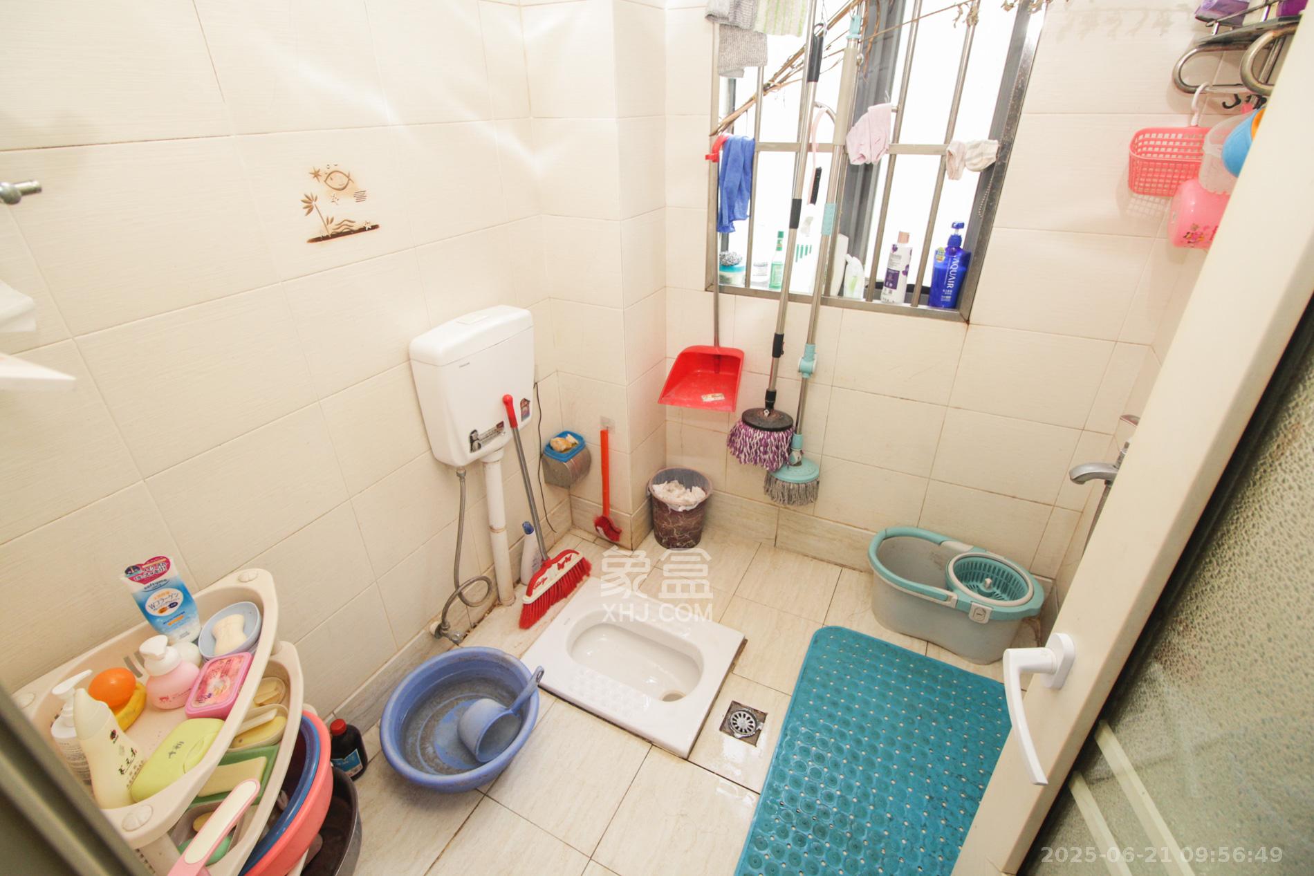 上海城小区  3室2厅1卫   2500.00元/月室内图