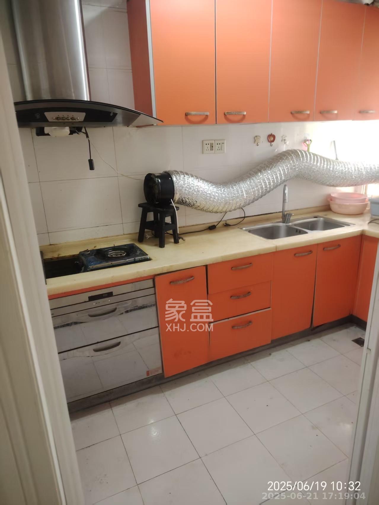 鼓风机械厂宿舍  3室2厅1卫    1500.0元/月室内图