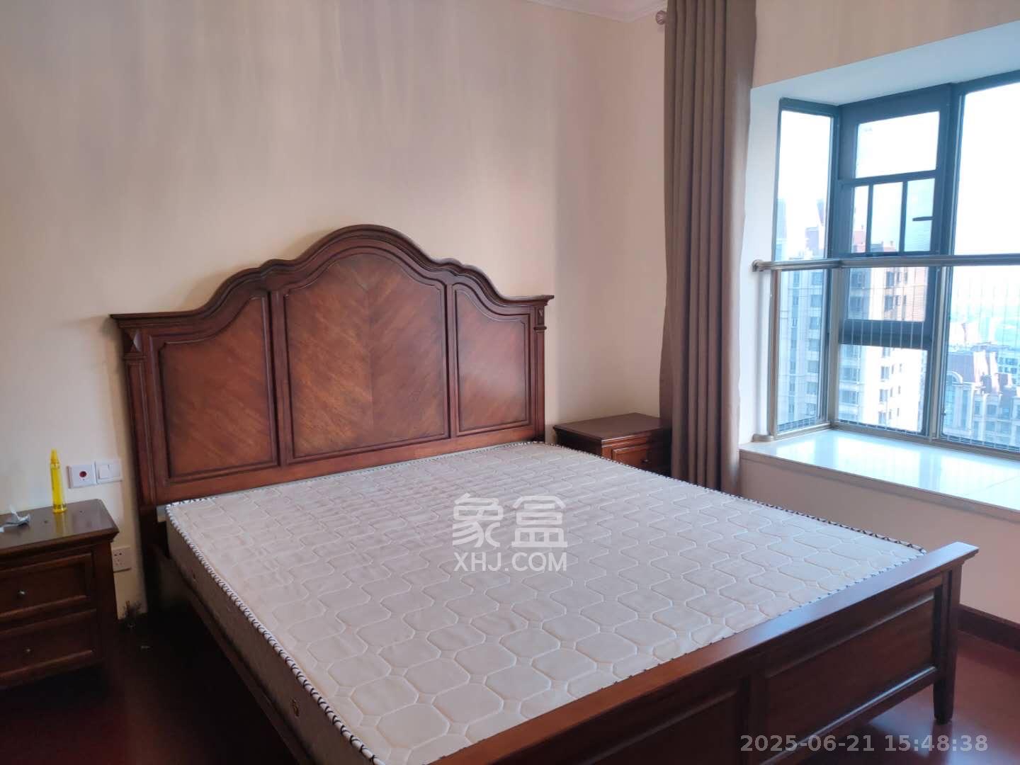 恒大翡翠华庭  3室2厅2卫   2300.00元/月室内图