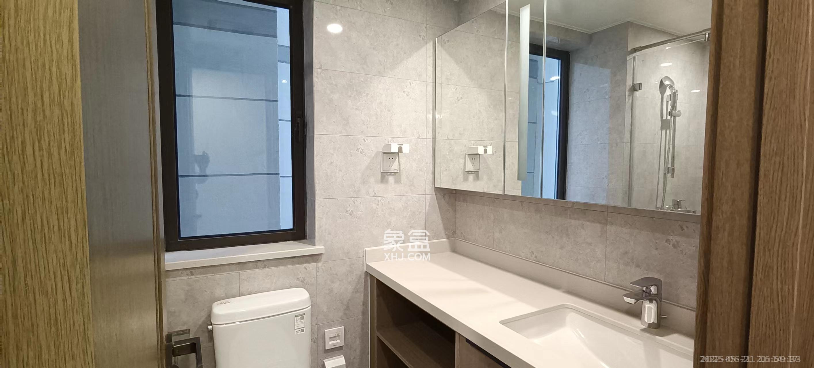 龙湖铂金中心(龙湖春江郦城) 3室1厅1卫 3500.0元/月 龙湖铂金中心(龙湖春江郦城) 3室1厅1卫 3500.0元/月室内图