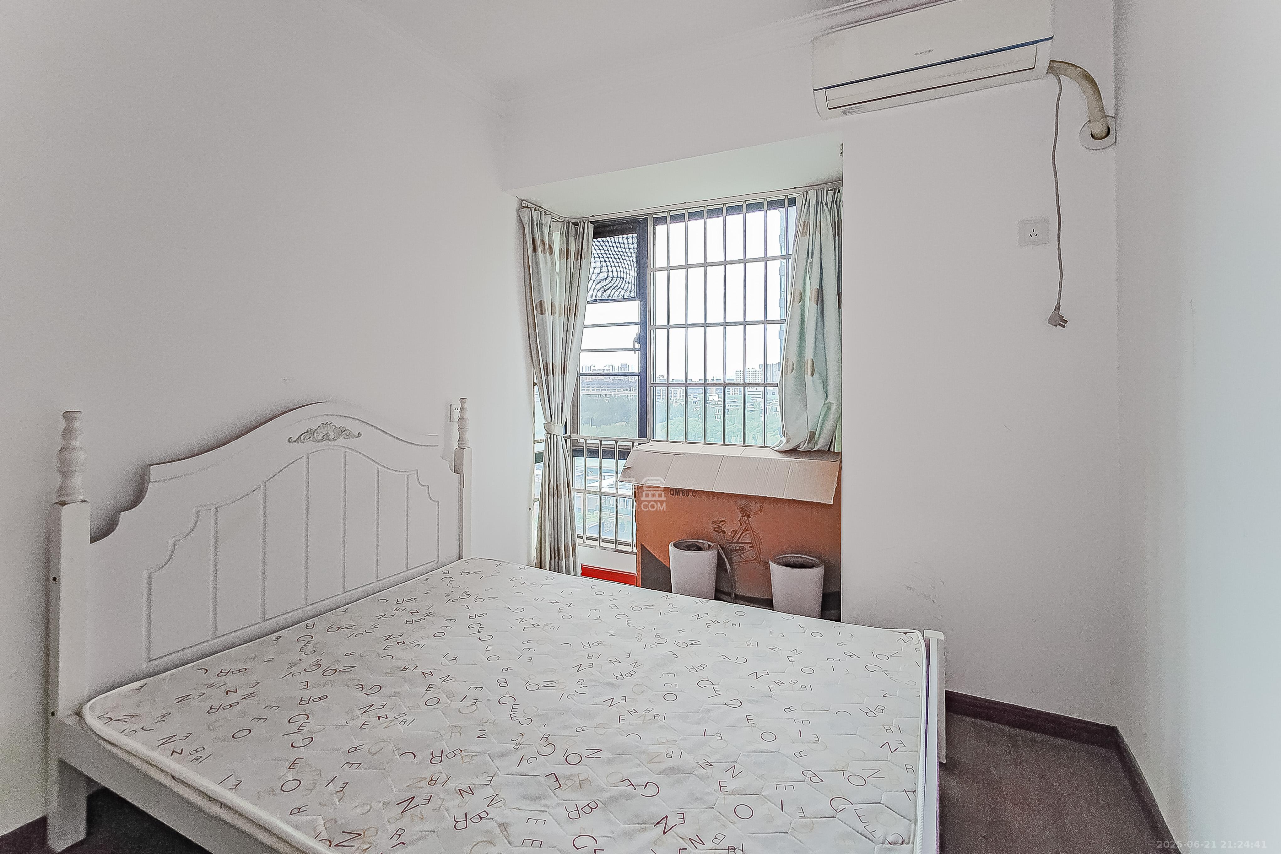 海伦春天 2室2厅2卫 49.8万 海伦春天 2室2厅2卫 49.8万卧室