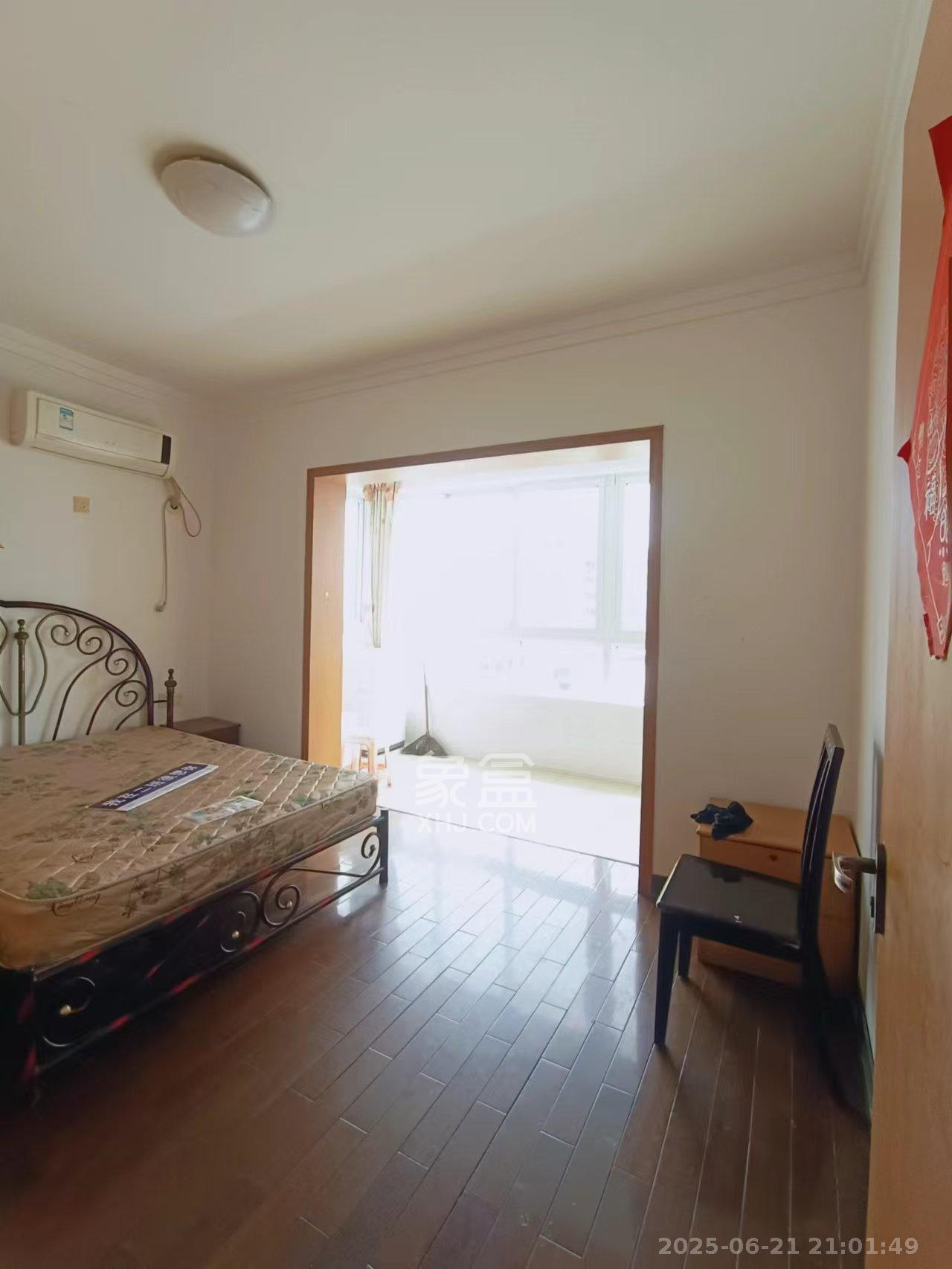 长勘小区 3室2厅2卫 2900.0元/月 长勘小区 3室2厅2卫 2900.0元/月室内图