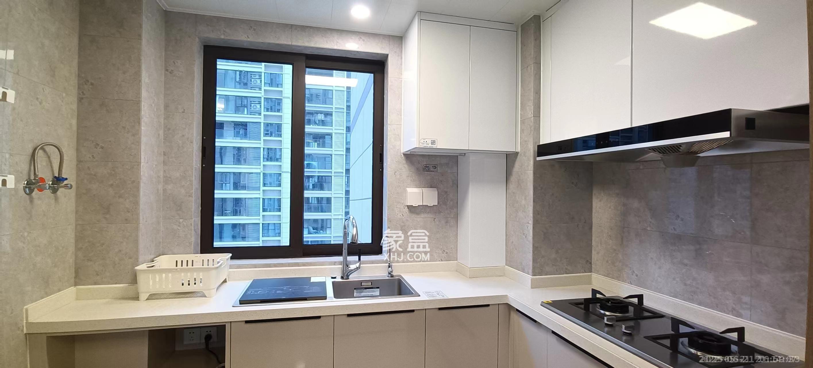 龙湖铂金中心(龙湖春江郦城) 3室1厅1卫 3500.0元/月 龙湖铂金中心(龙湖春江郦城) 3室1厅1卫 3500.0元/月室内图