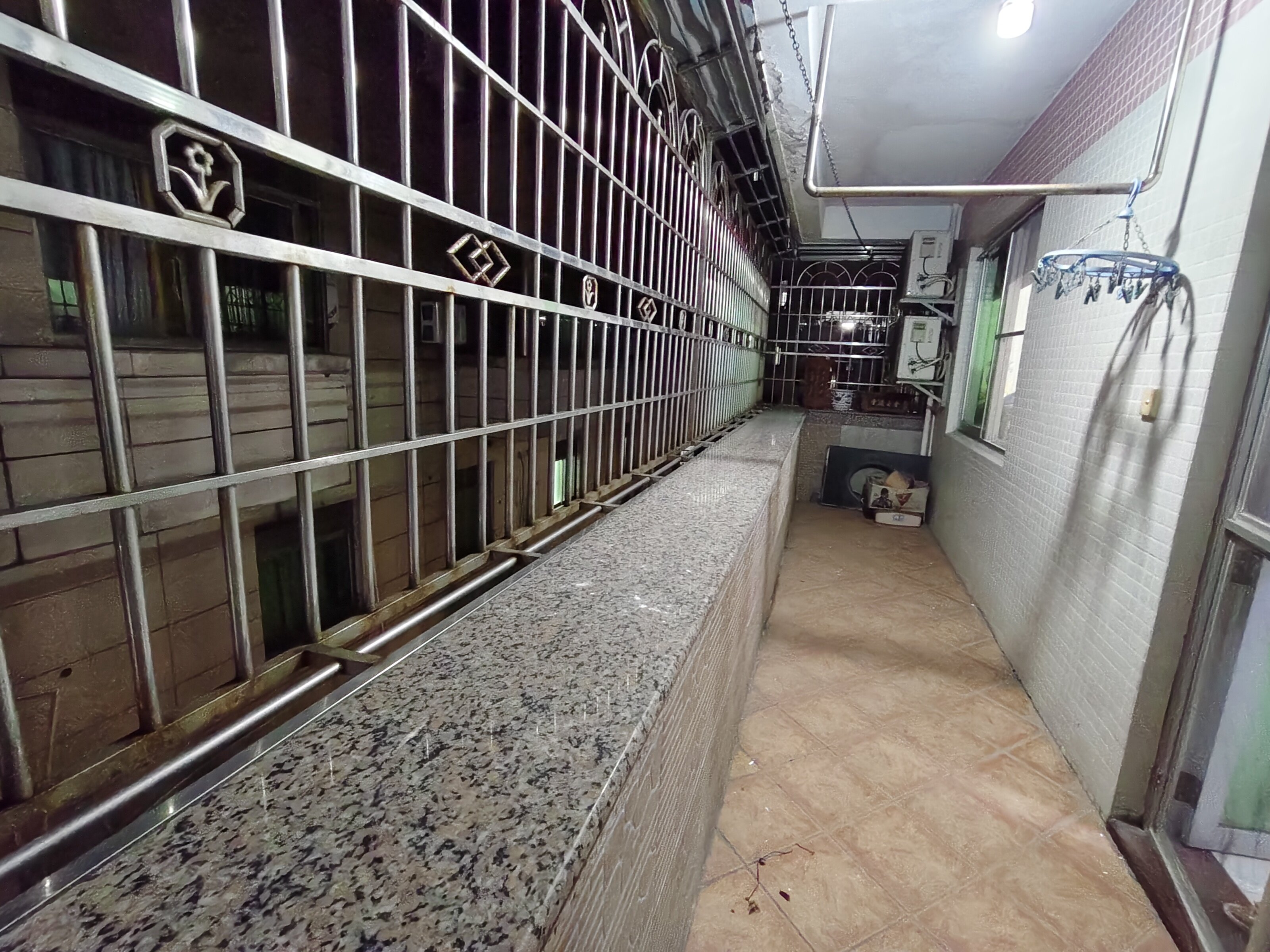 琼建大厦  3室2厅2卫   2200.00元/月室内图