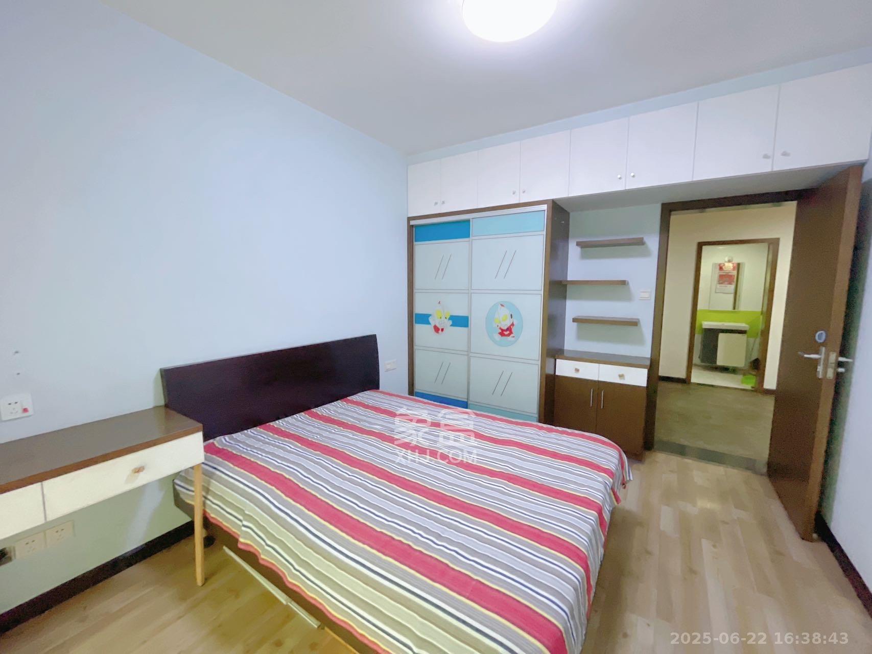 金色山庄  2室2厅1卫   2400.00元/月室内图