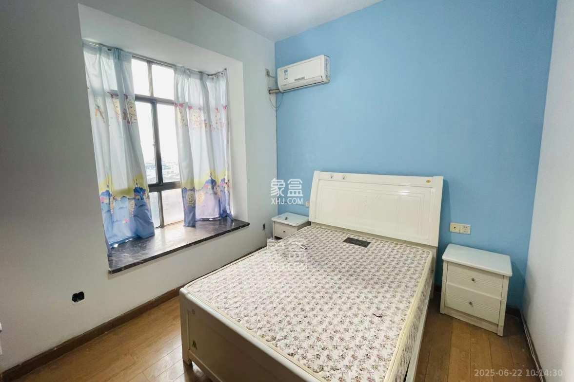 王府井公寓(福源公寓) 3室2厅2卫 5000.0元/月 王府井公寓(福源公寓) 3室2厅2卫 5000.0元/月室内图