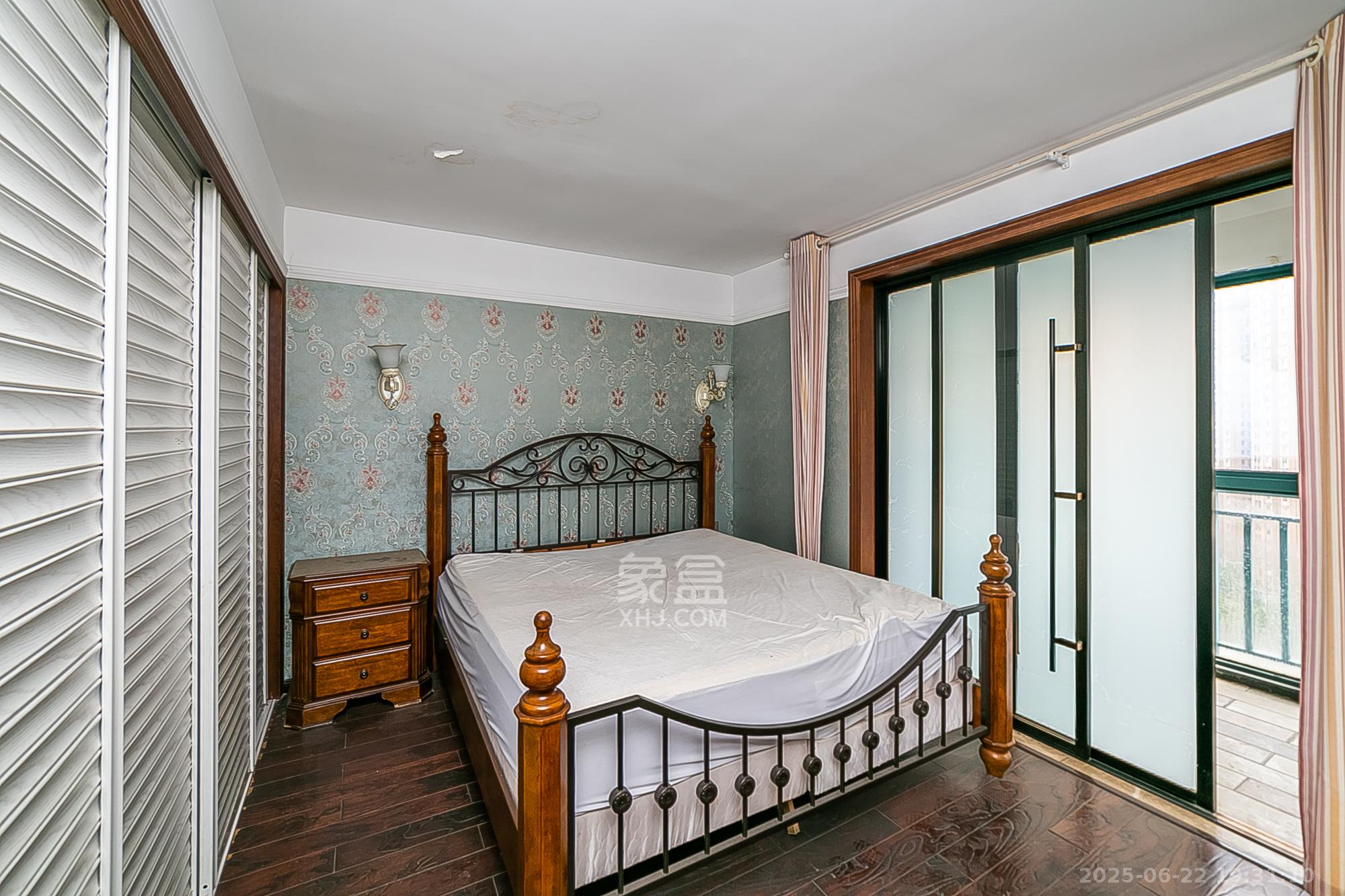 中江国际花城  4室2厅1卫    191.0万 中江国际花城  4室2厅1卫    191.0万卧室