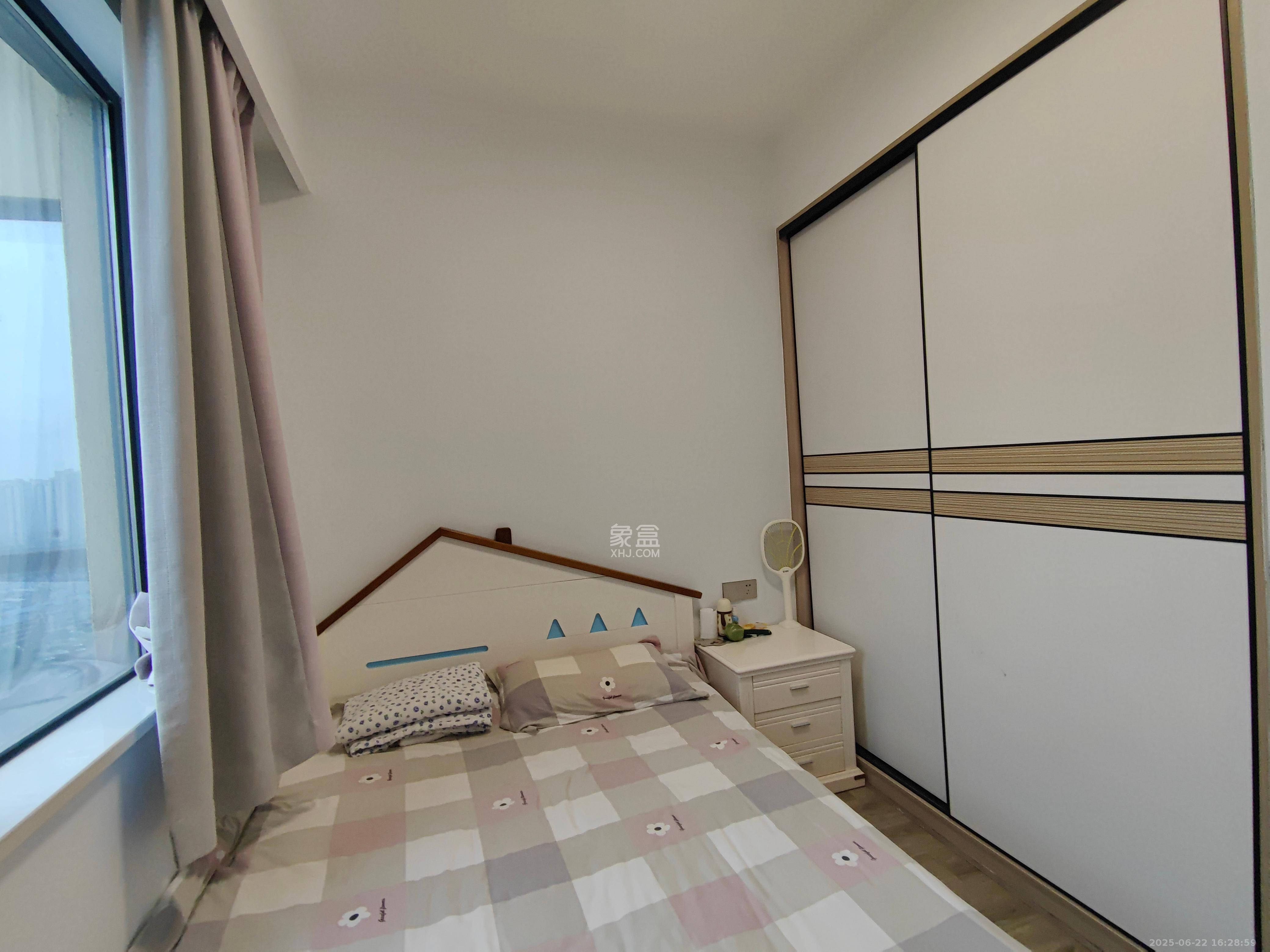 中建梅溪湖中心  4室2厅2卫   4600.00元/月室内图