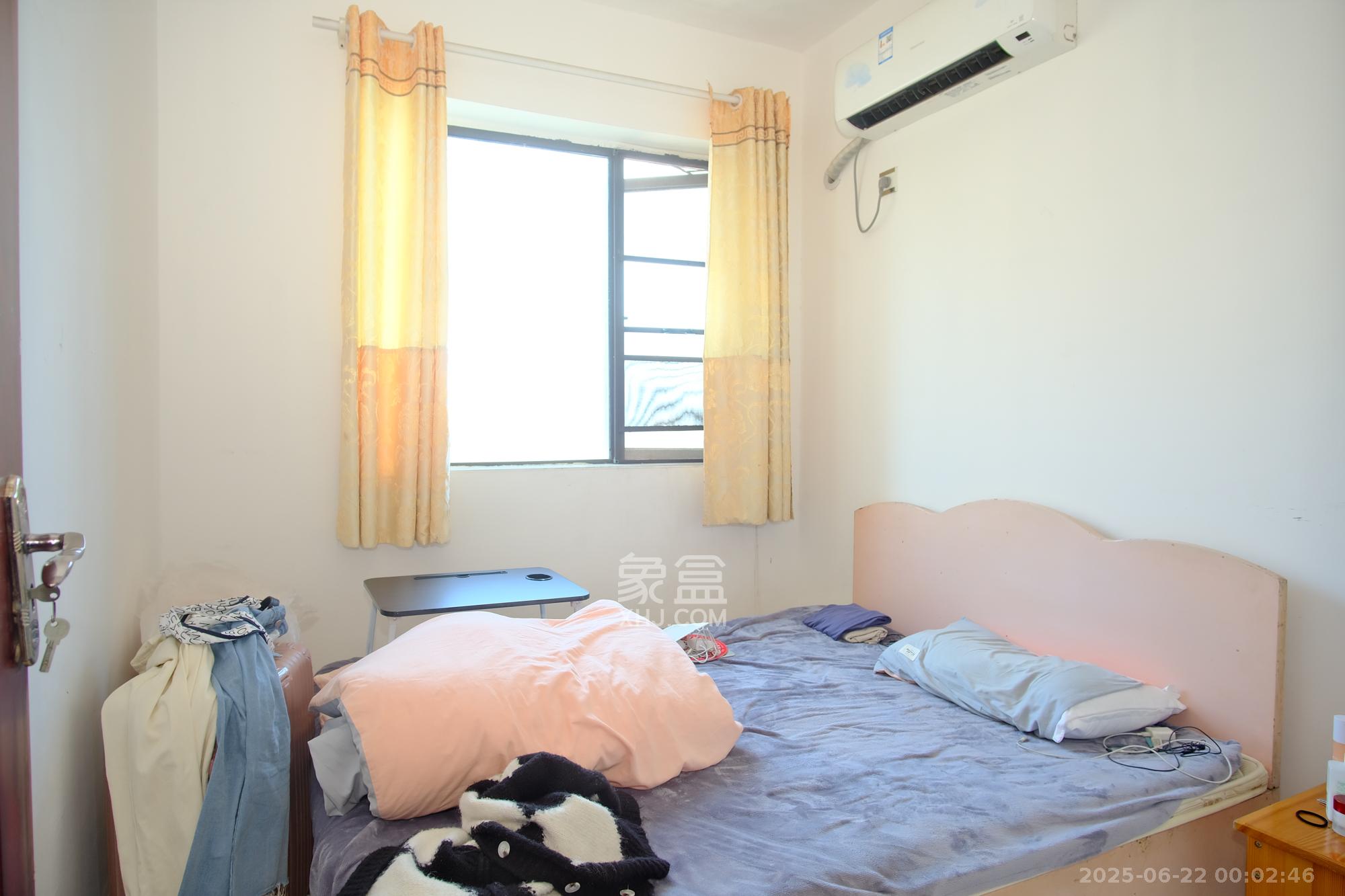 盛地春天里 3室2厅1卫 51.8万 盛地春天里 3室2厅1卫 51.8万卧室