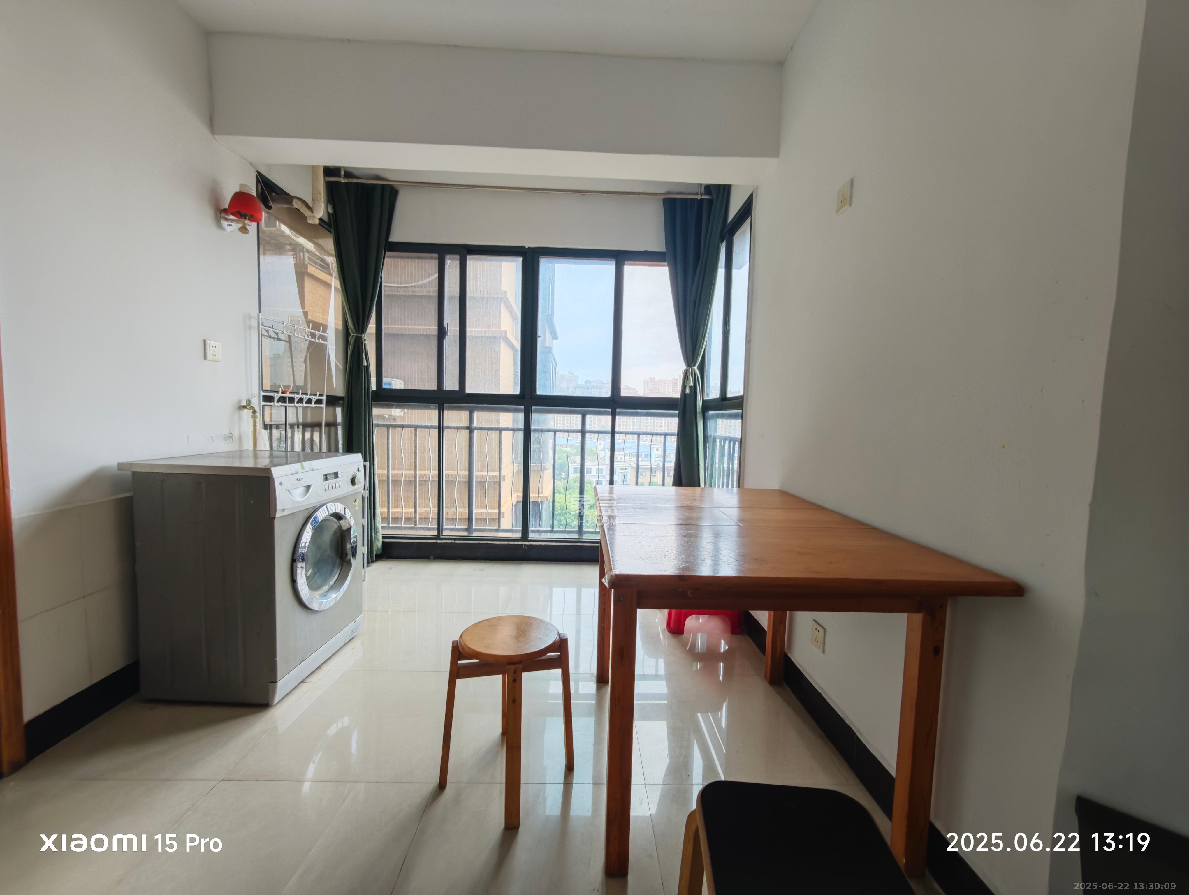 永祺西京  2室1厅1卫    2300.0元/月 永祺西京  2室1厅1卫    2300.0元/月