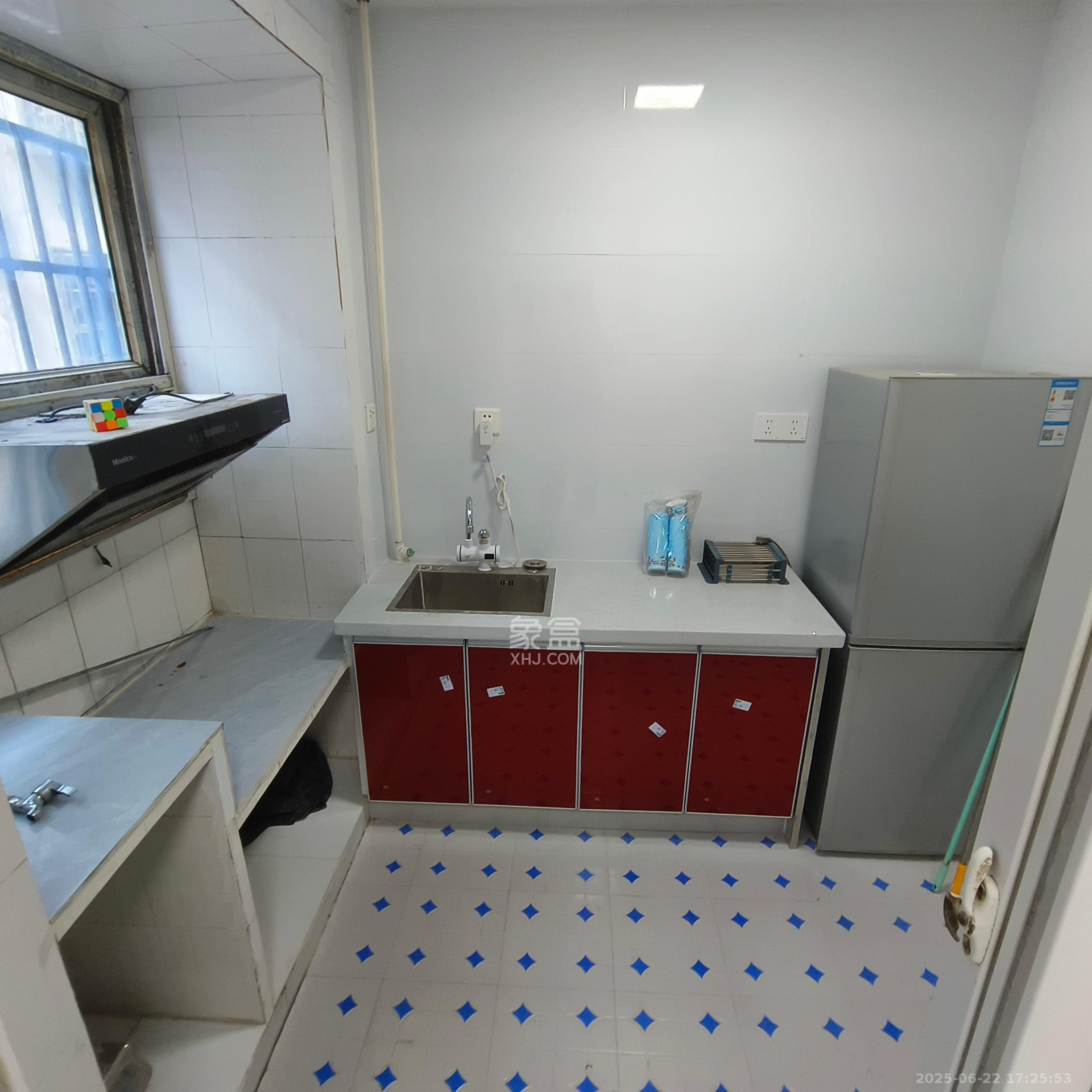 星沙二区 2室1厅1卫 1200.0元/月 星沙二区 2室1厅1卫 1200.0元/月室内图