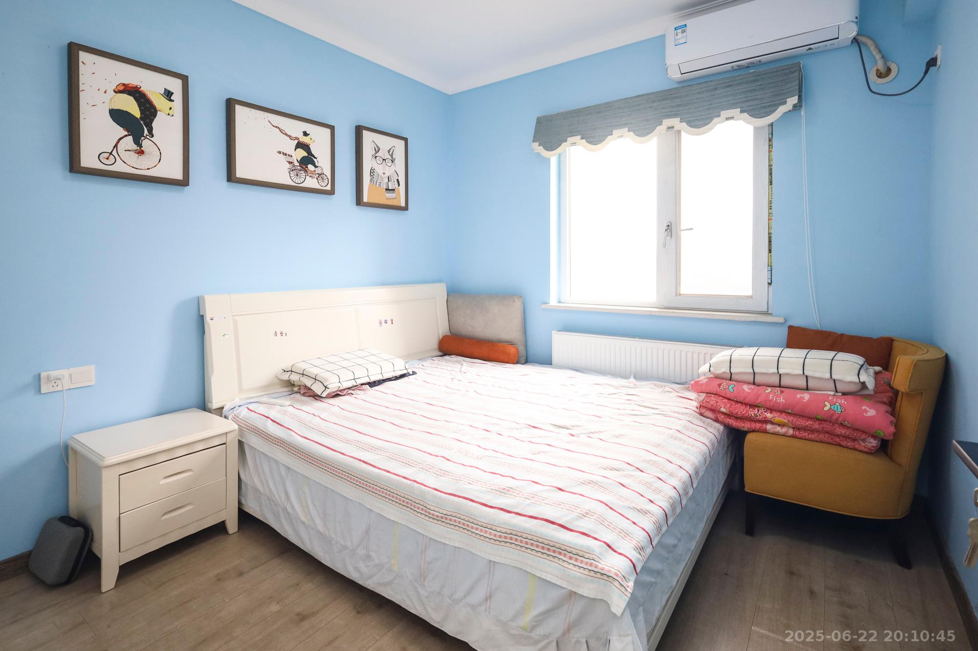 钱隆世家 4室2厅2卫 140.0万 钱隆世家 4室2厅2卫 140.0万卧室