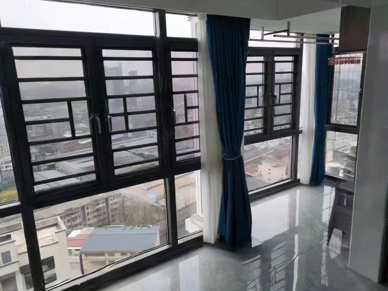 御笔华章  2室2厅1卫   2300.00元/月户型图