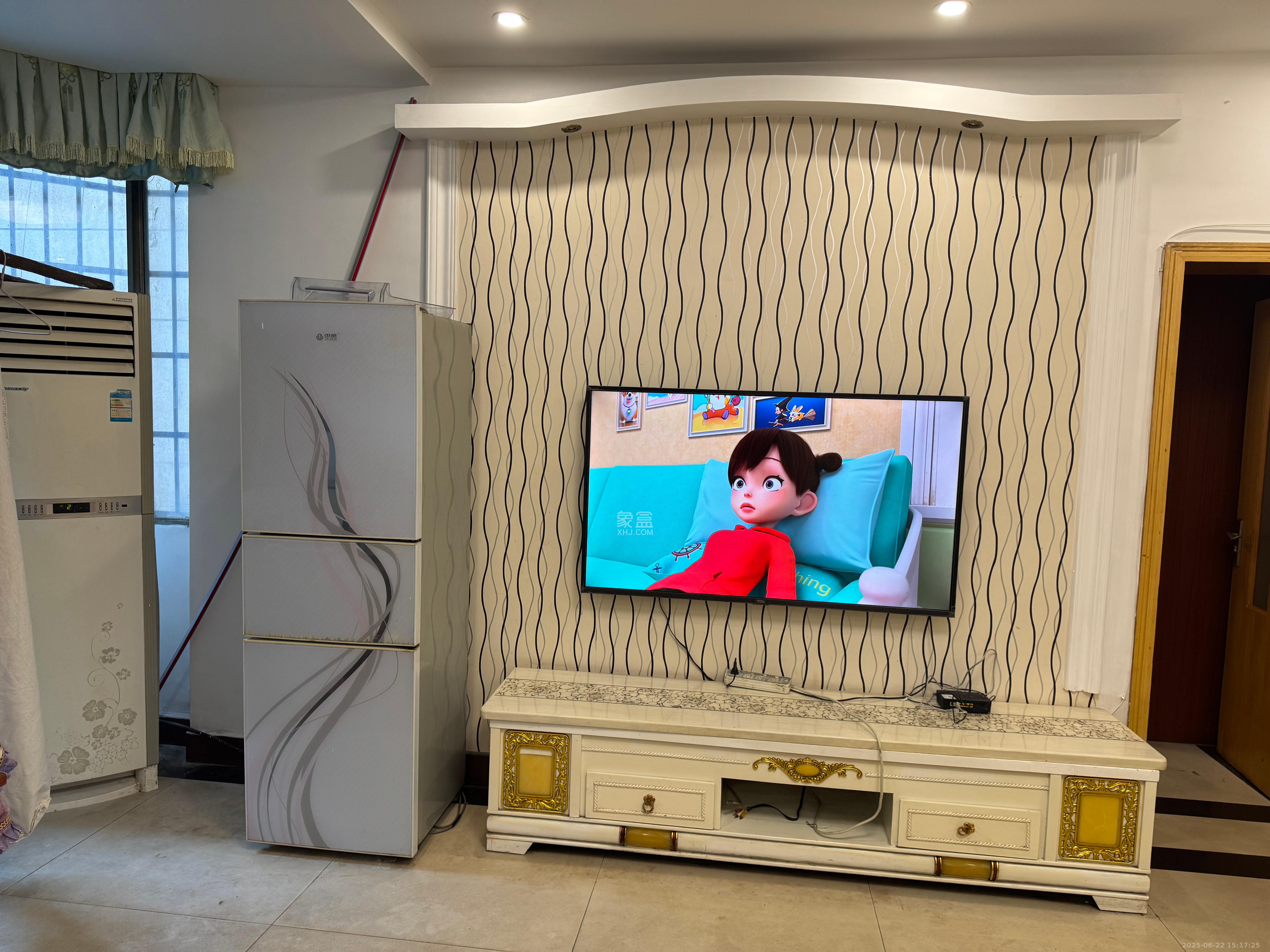 杉星小区  4室1厅1卫    1500.0元/月户型图