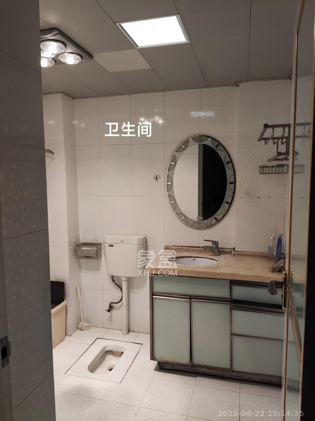 杨家湾小区  2室2厅1卫   1300.00元/月室内图