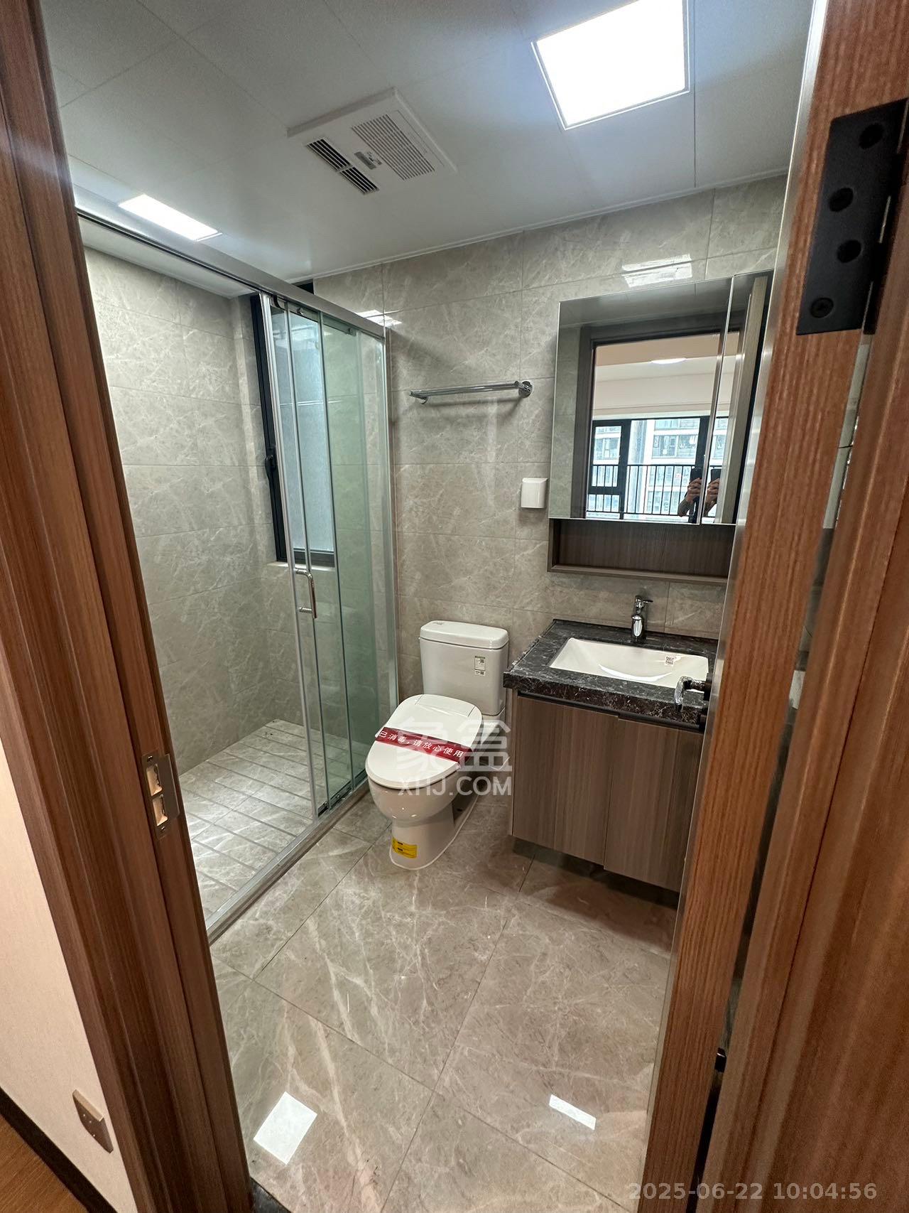 中海阅溪府  5室2厅2卫    5000.0元/月室内图