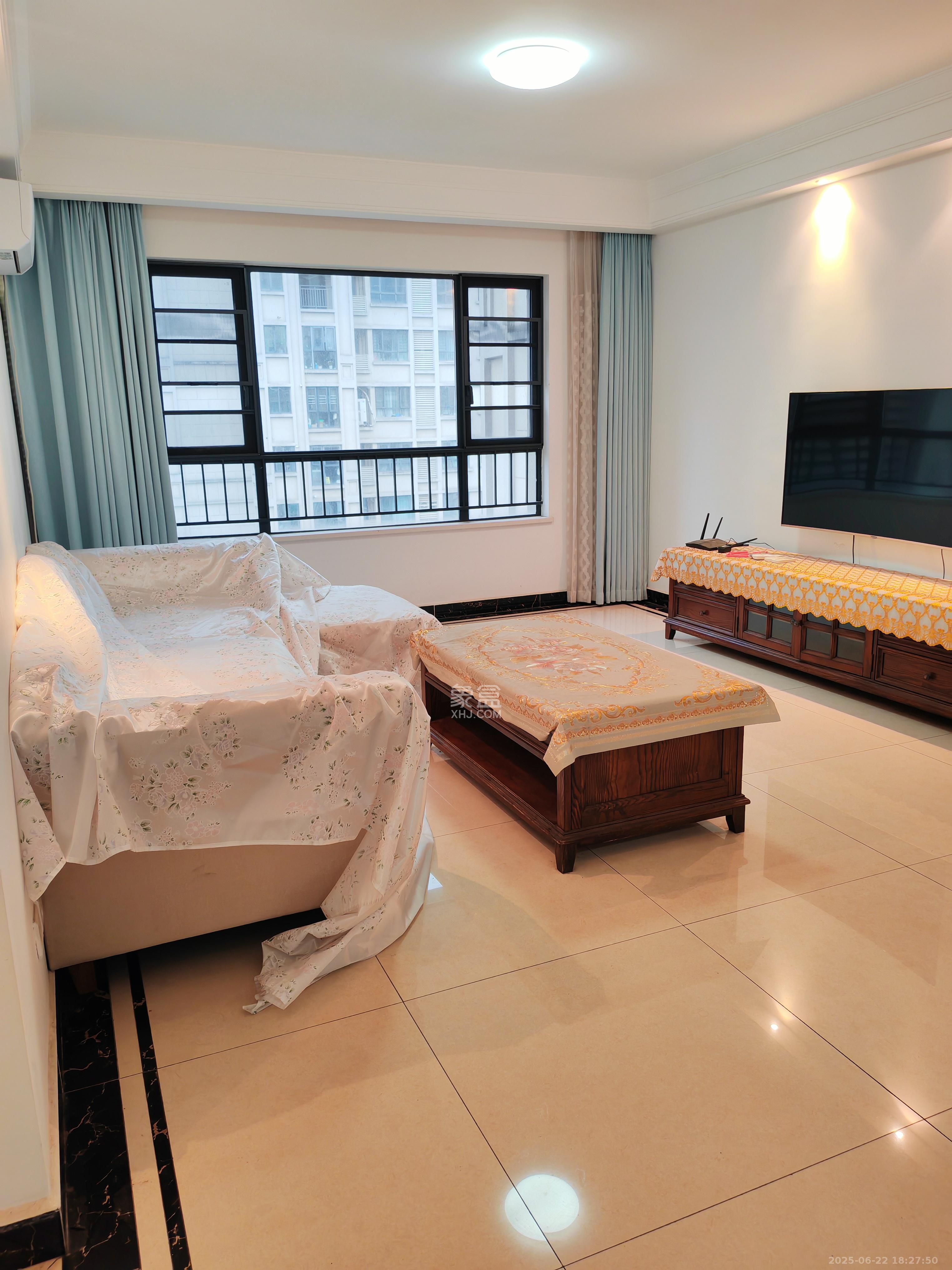 中海梅溪湖壹号 3室2厅2卫 3000.0元/月 中海梅溪湖壹号 3室2厅2卫 3000.0元/月室内图