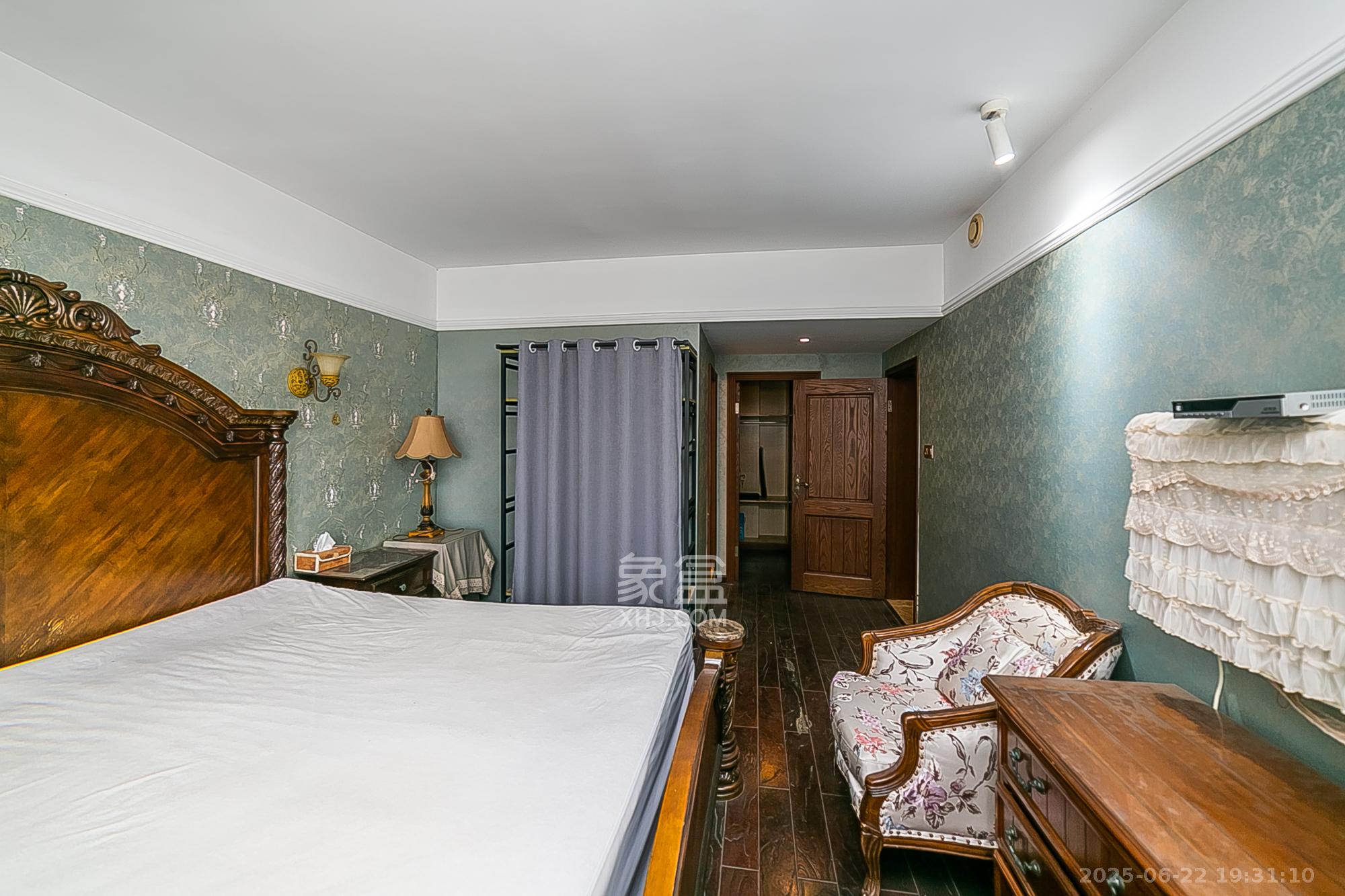 中江国际花城  4室2厅1卫    191.0万 中江国际花城  4室2厅1卫    191.0万卧室