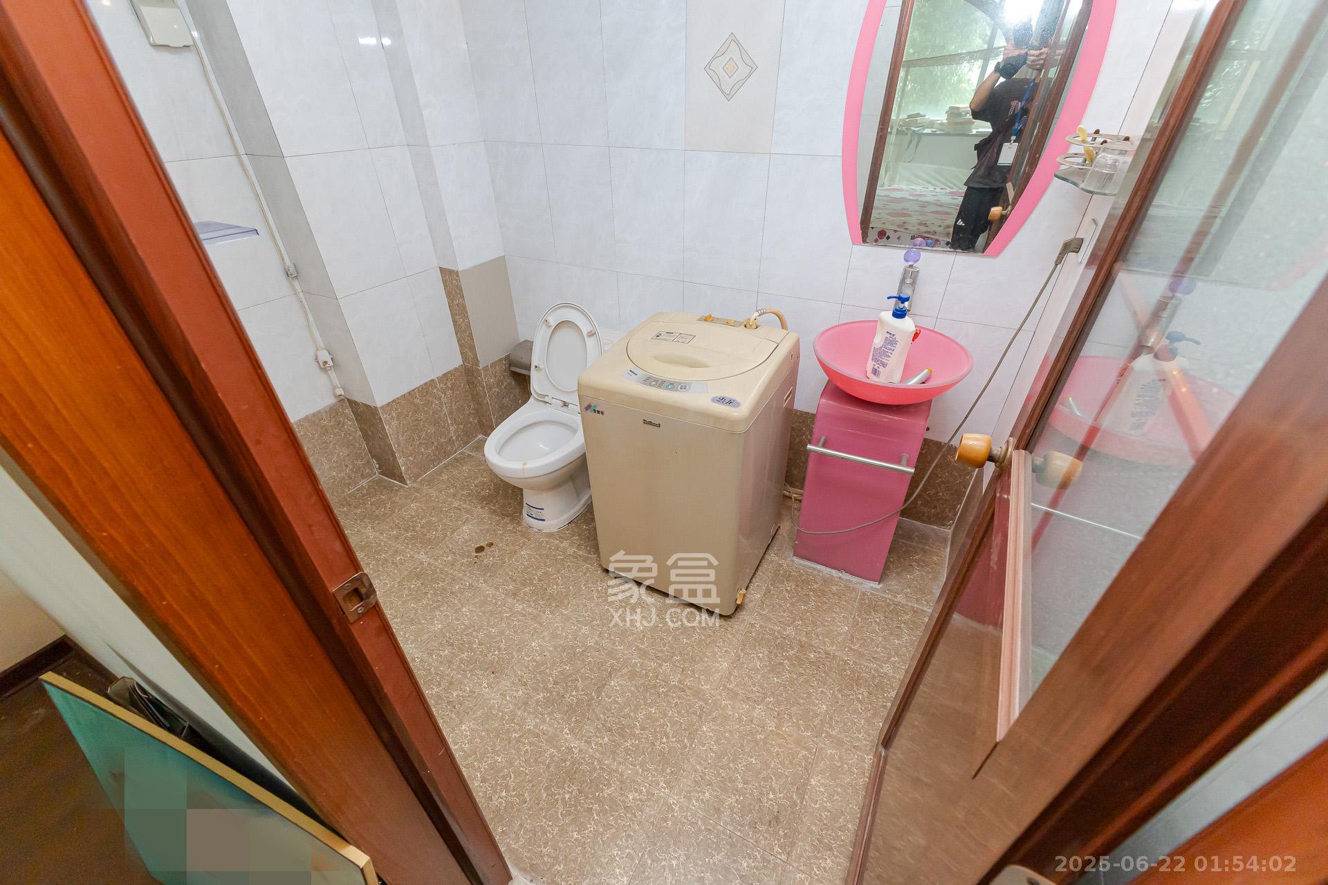 长高圆梦佳苑 3室2厅2卫 65.0万 长高圆梦佳苑 3室2厅2卫 65.0万卫生间