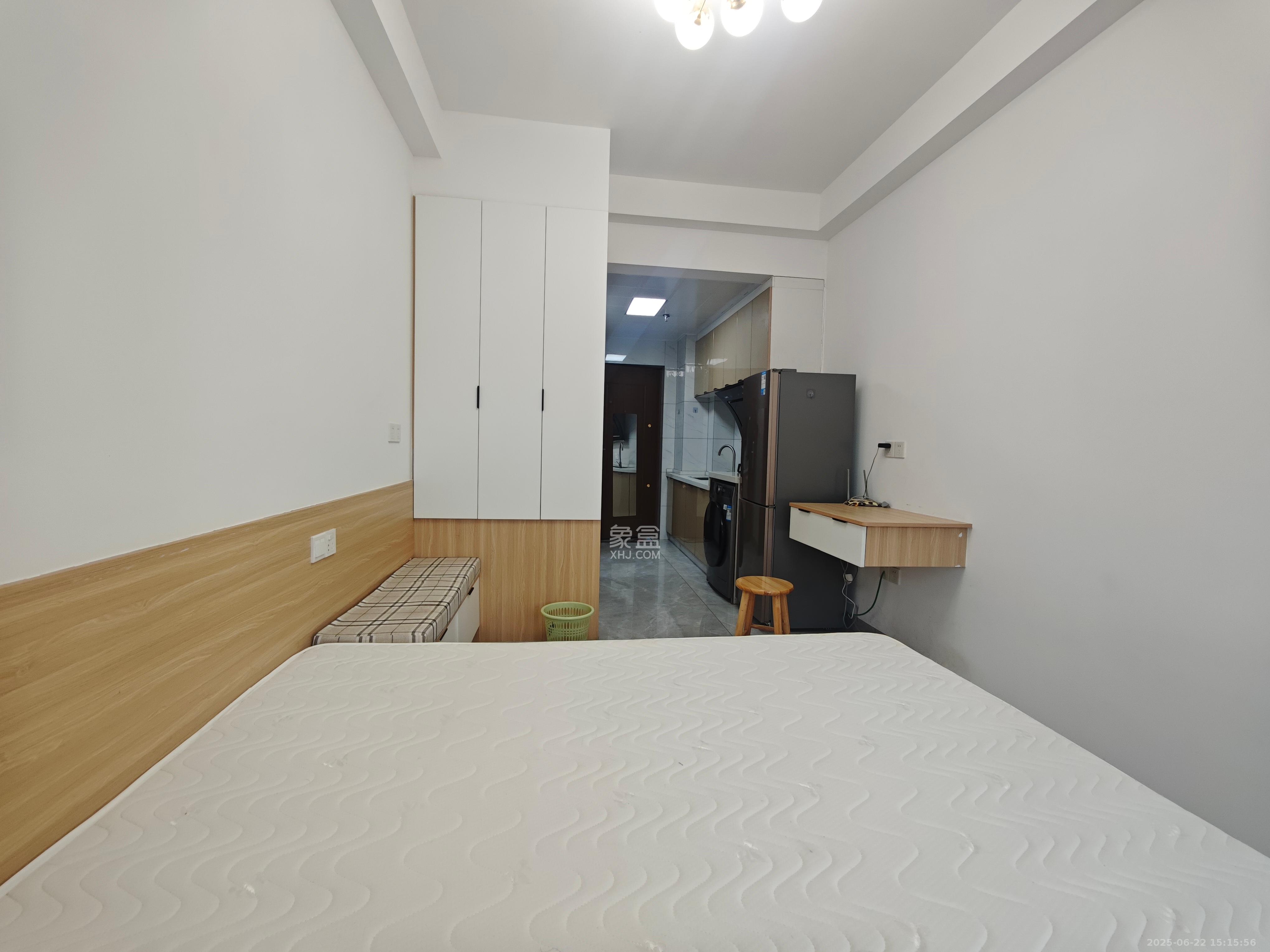 保利香槟国际  1室0厅0卫   1100.00元/月室内图
