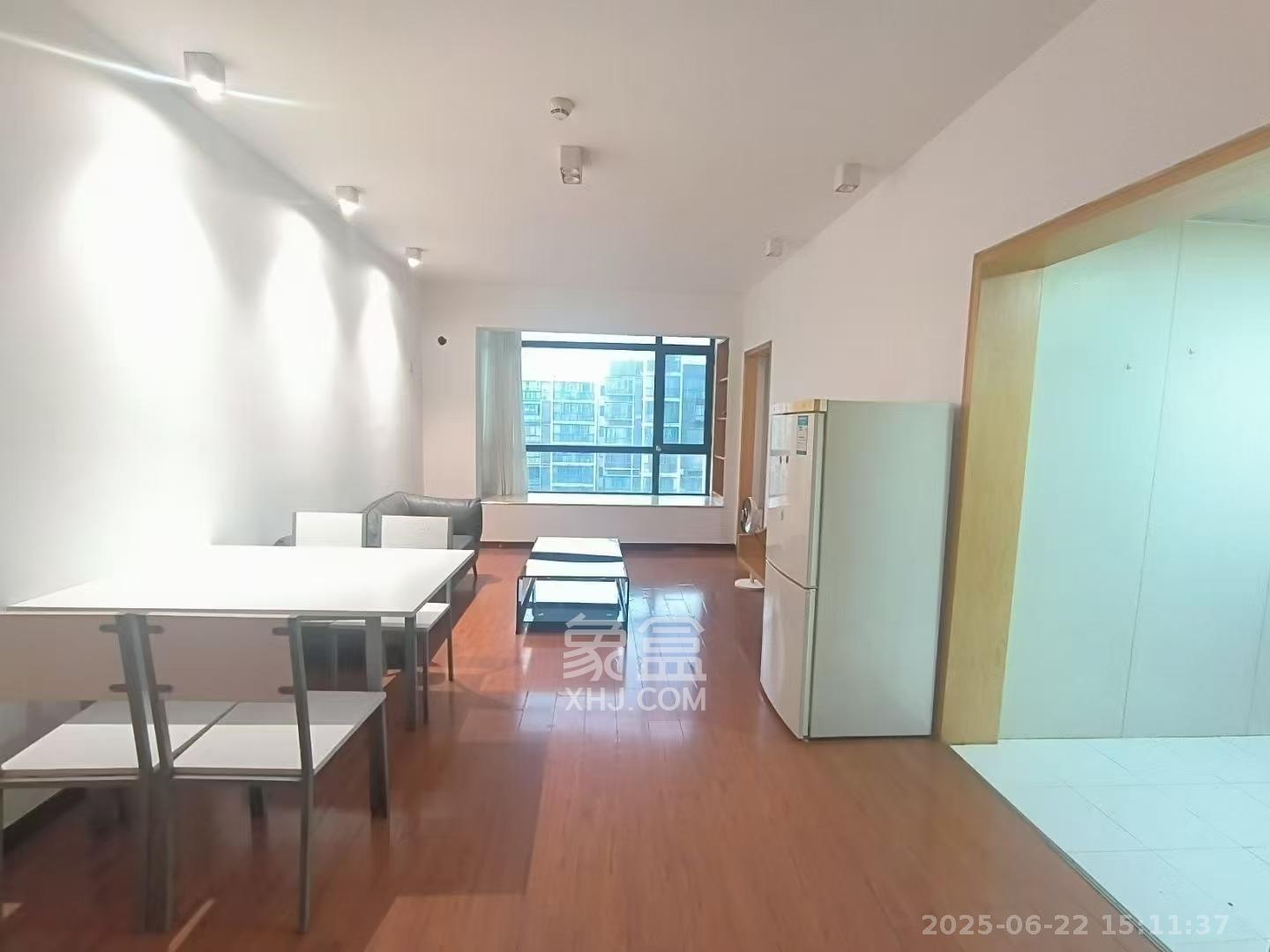 三万英尺  1室1厅1卫   1700.00元/月室内图