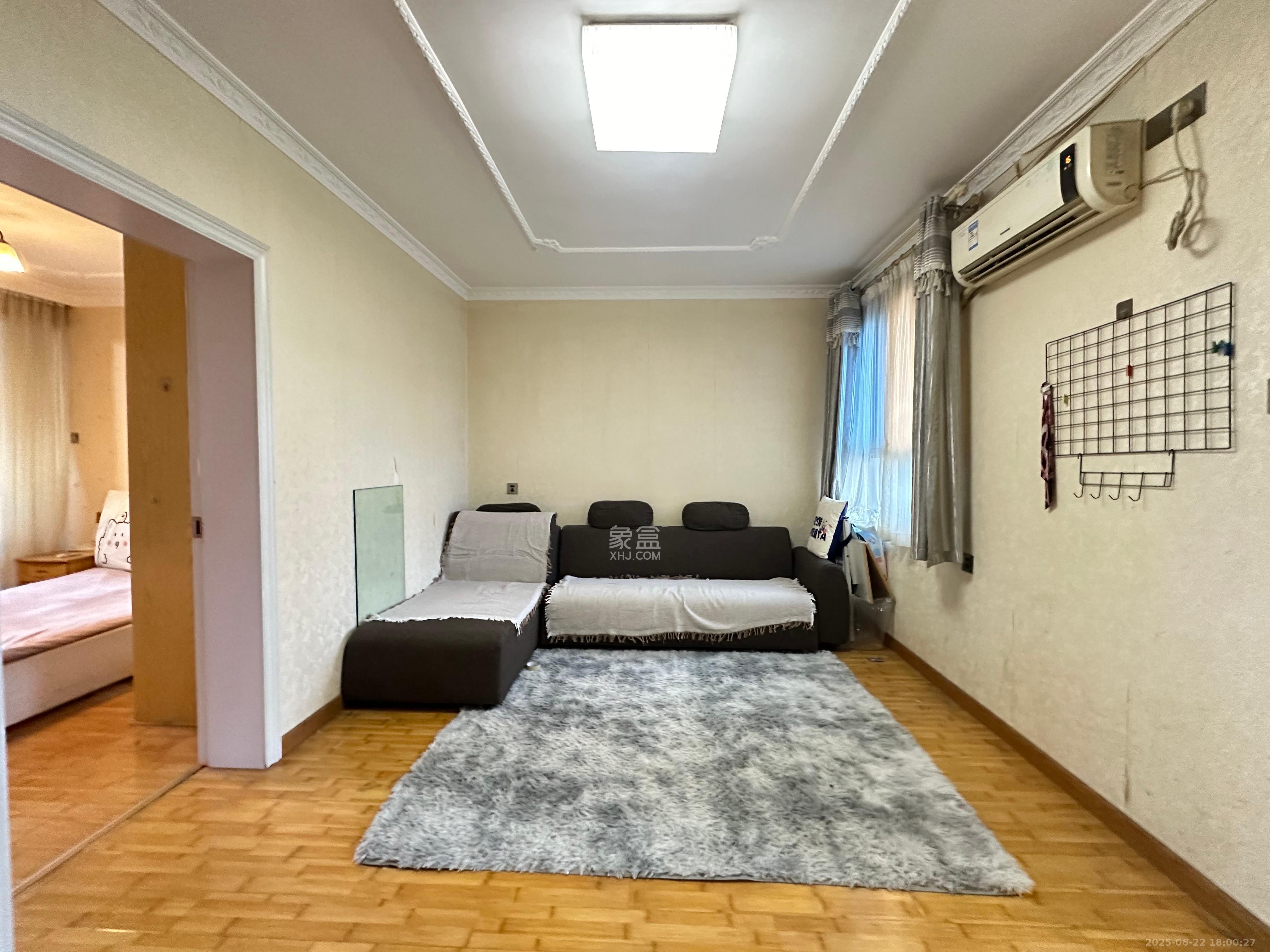 长勘院（文艺路26号）  2室1厅1卫    2300.0元/月