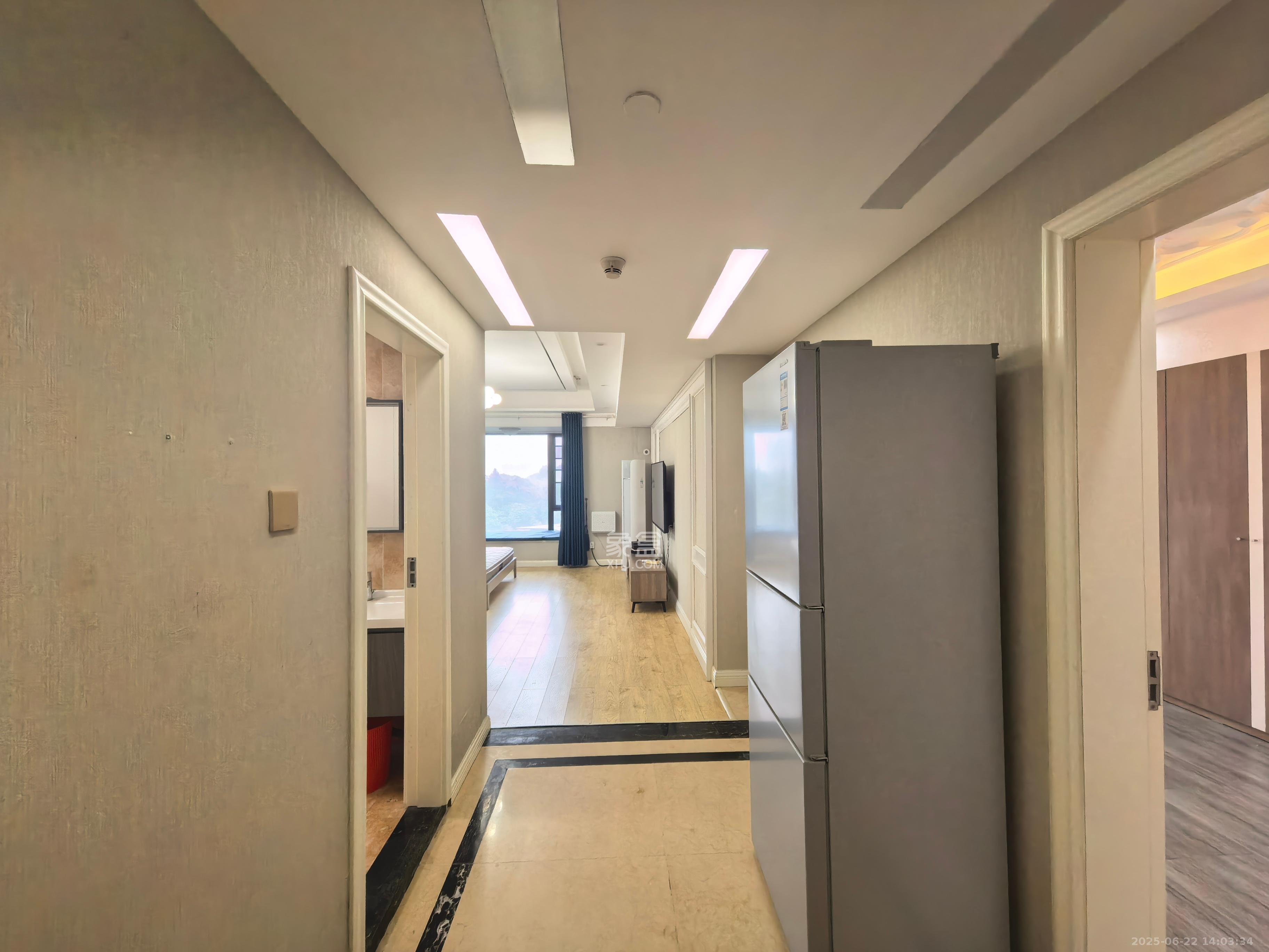 京武浪琴山一、二期 1室1厅1卫 4000.0元/月 京武浪琴山一、二期 1室1厅1卫 4000.0元/月室内图