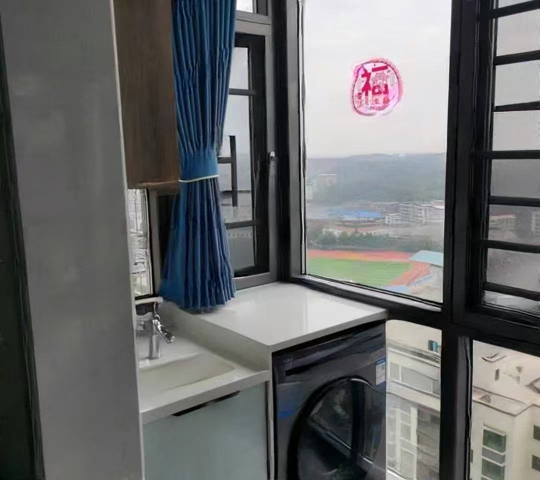 御笔华章  2室2厅1卫   2300.00元/月室内图