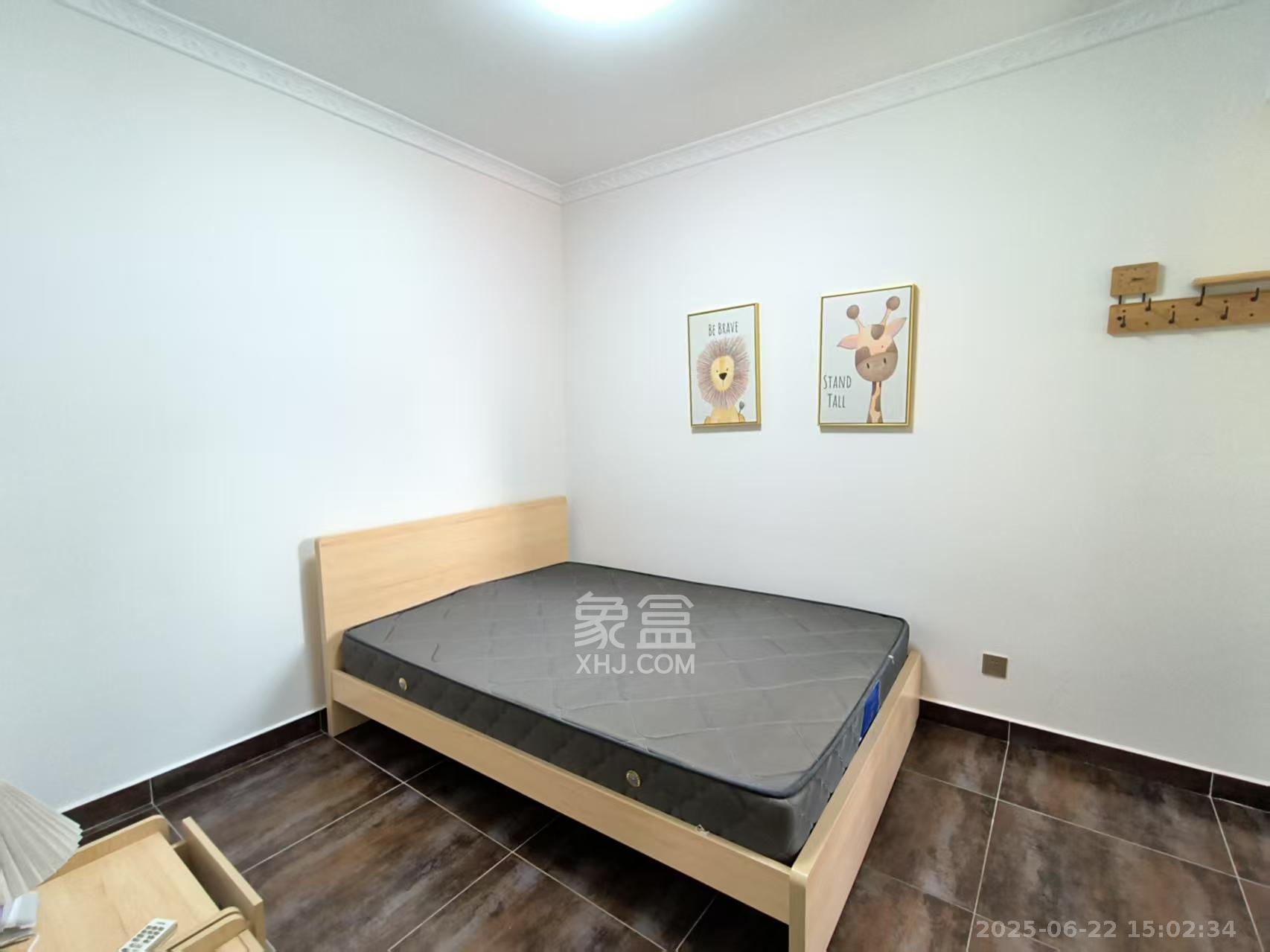 长城宾馆宿舍 3室1厅1卫 4200.0元/月 长城宾馆宿舍 3室1厅1卫 4200.0元/月室内图