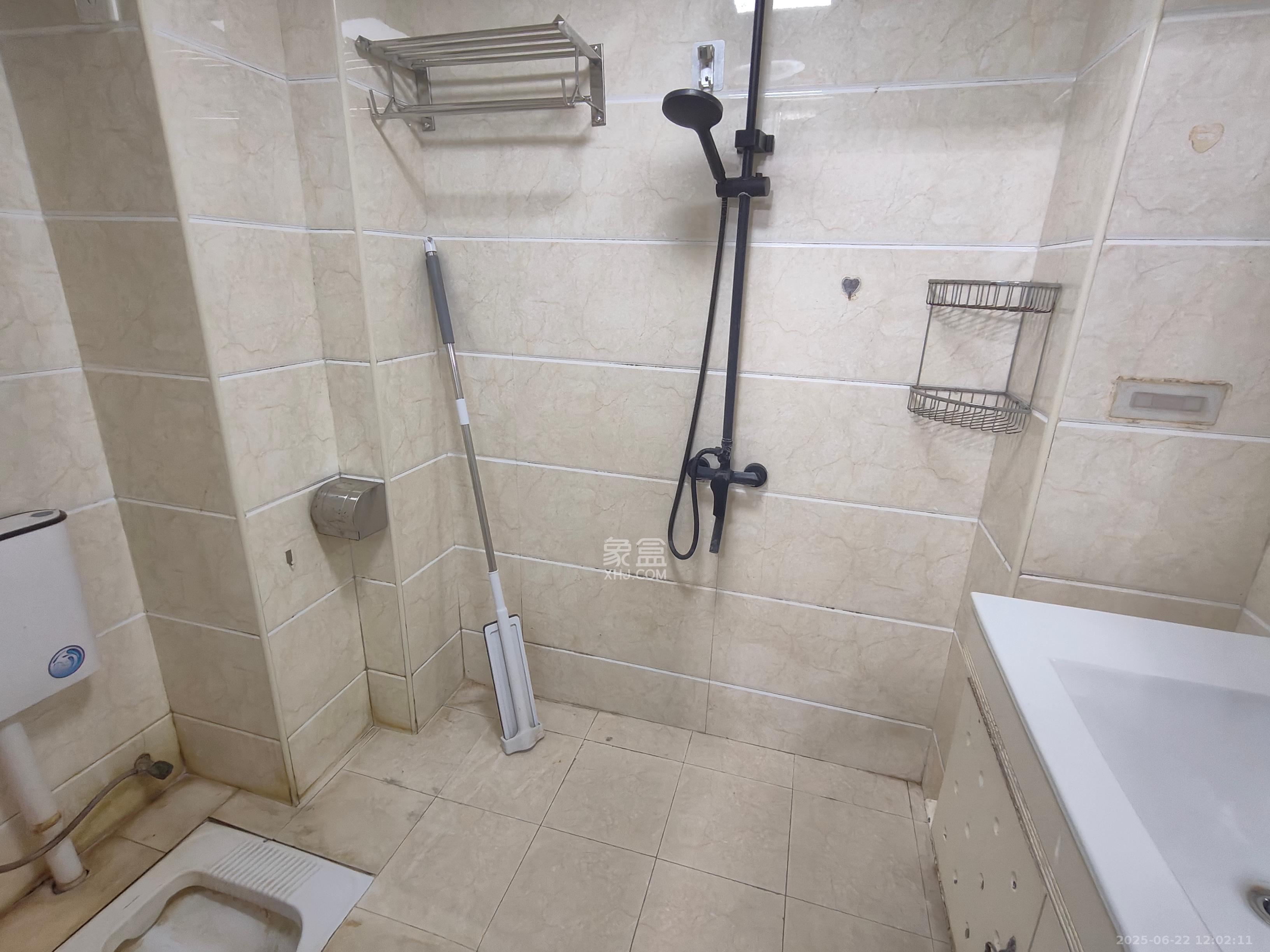 万博汇  1室1厅1卫    1600.0元/月 万博汇  1室1厅1卫    1600.0元/月室内图