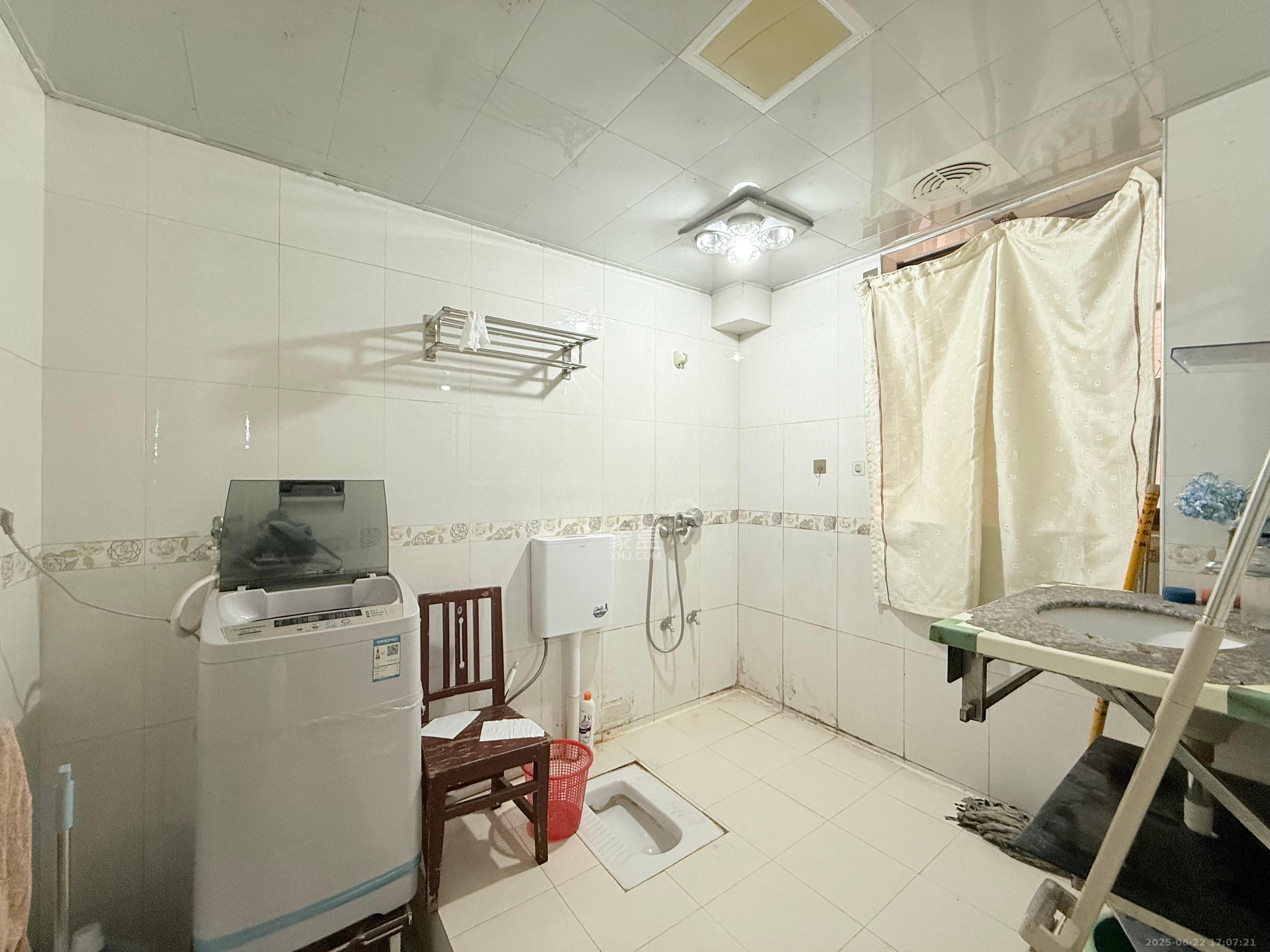 博雅公寓  2室1厅1卫    2300.0元/月 博雅公寓  2室1厅1卫    2300.0元/月室内图