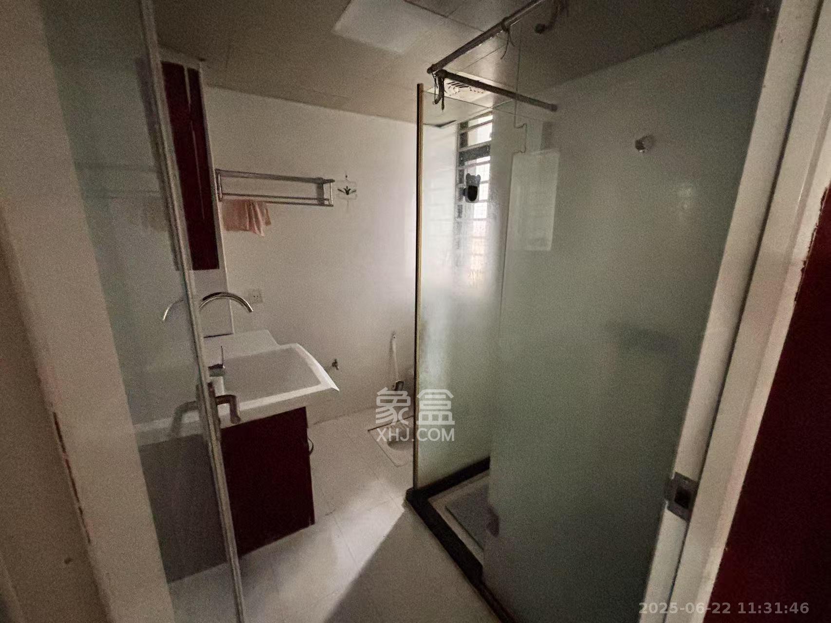 格蓝康都  4室2厅2卫   3800.00元/月室内图