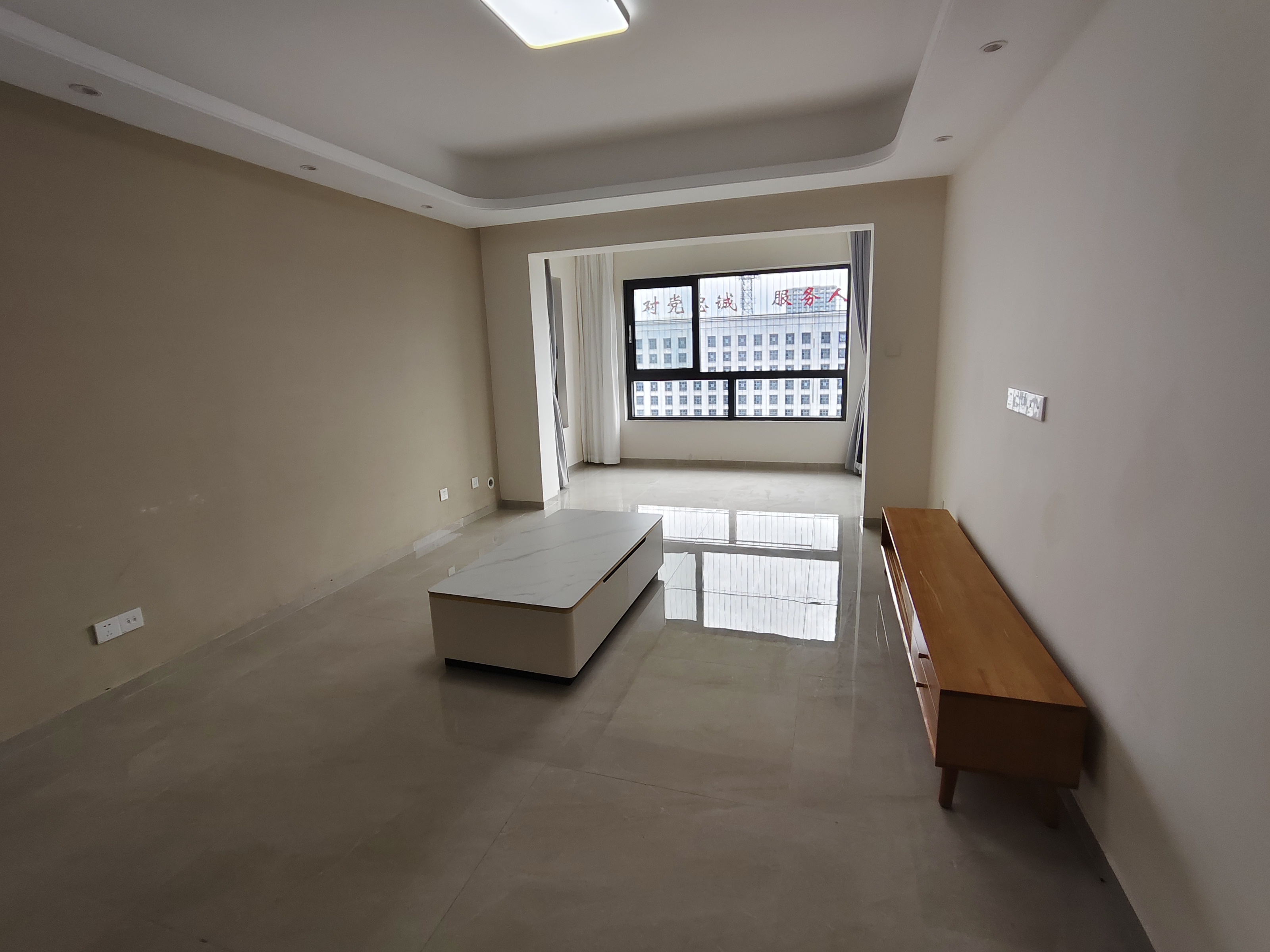 金湖壹号 2室2厅1卫 3600.0元/月 金湖壹号 2室2厅1卫 3600.0元/月室内图