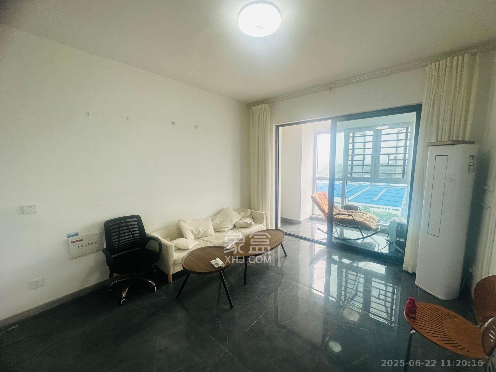 中南国际眼镜城(中伟商业中心) 3室2厅1卫 2100.0元/月 中南国际眼镜城(中伟商业中心) 3室2厅1卫 2100.0元/月室内图