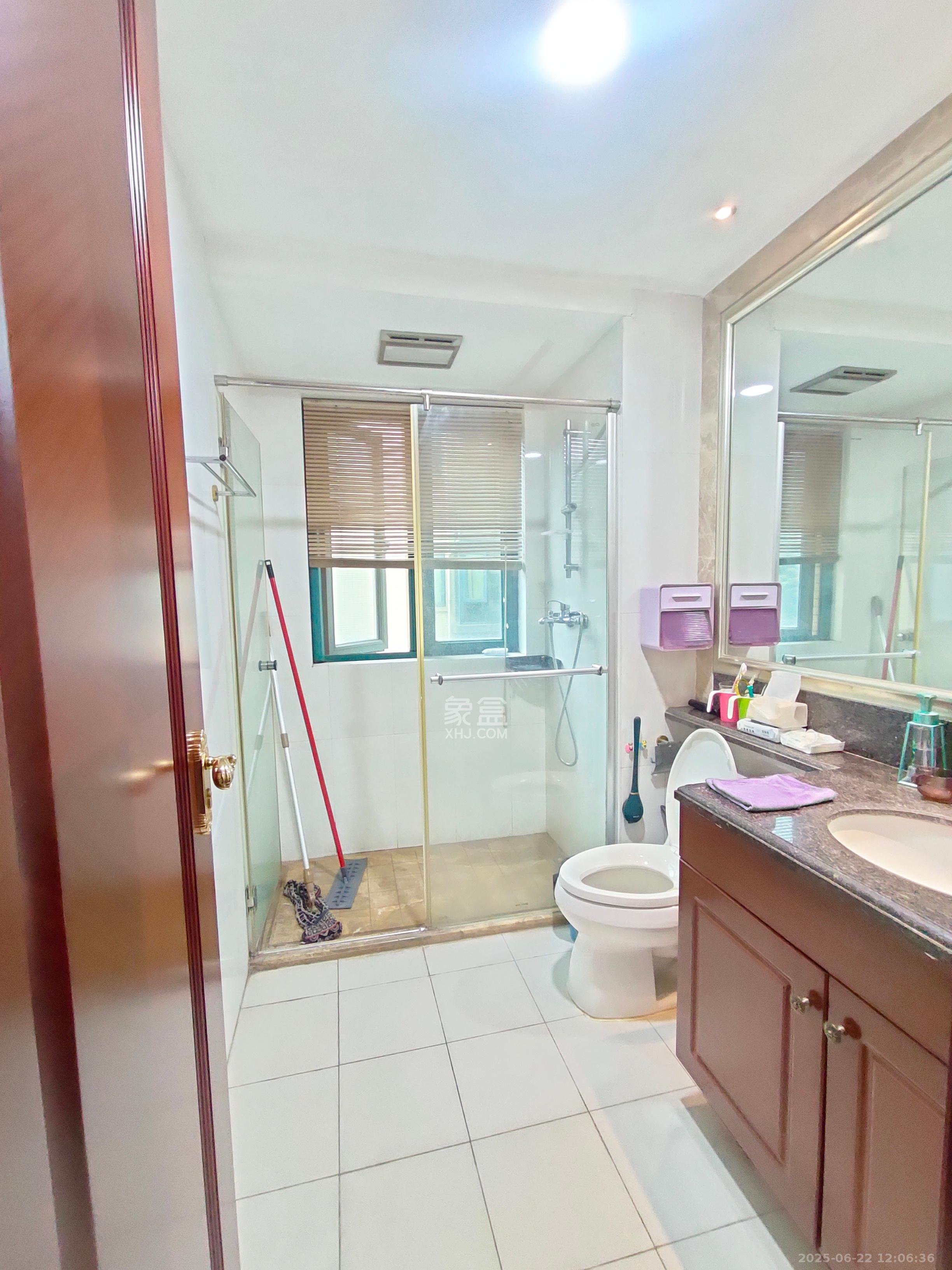 恒大城  3室2厅2卫    2600.0元/月室内图