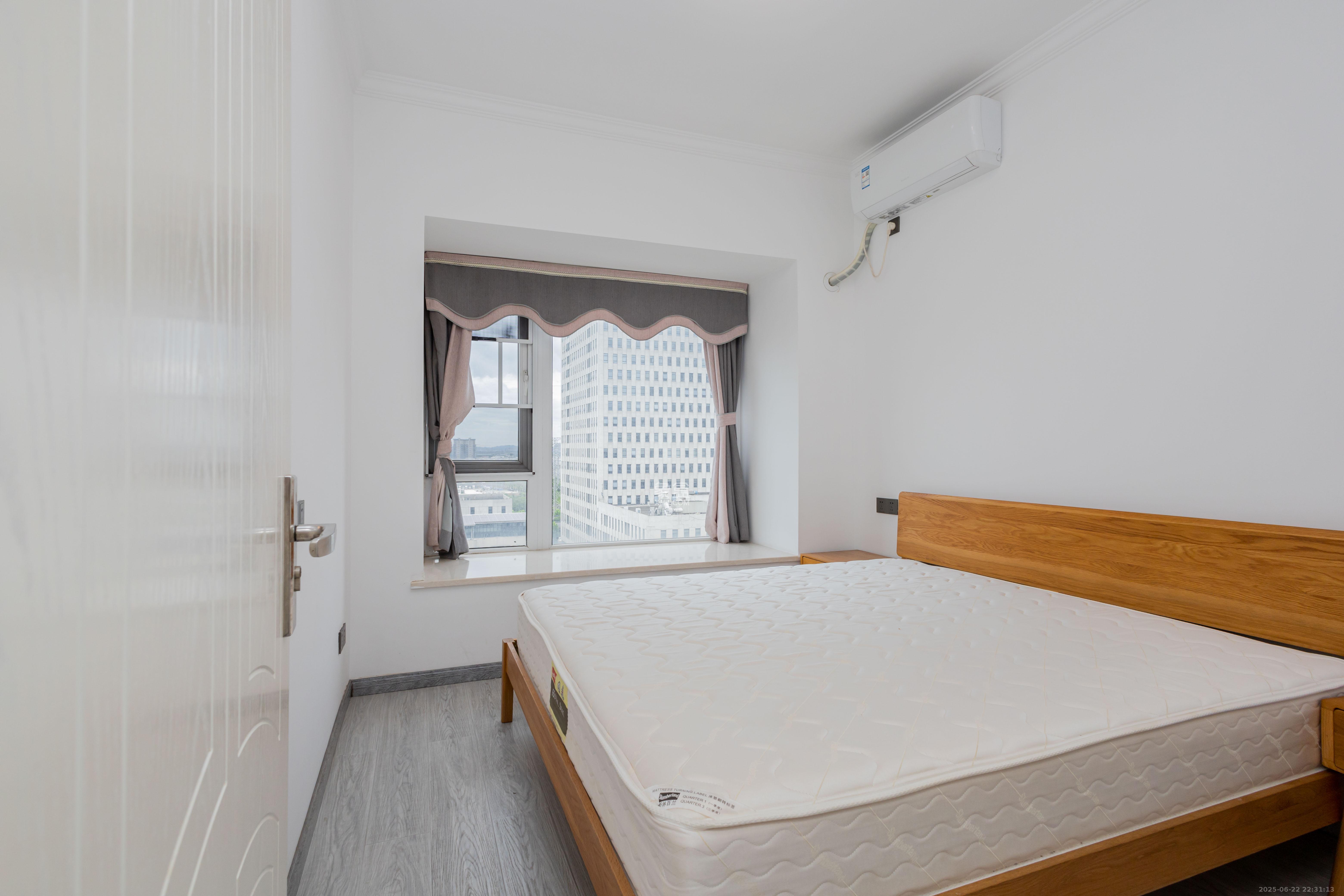 金科天悦(金科美邻汇) 3室2厅1卫 59.8万 金科天悦(金科美邻汇) 3室2厅1卫 59.8万卧室