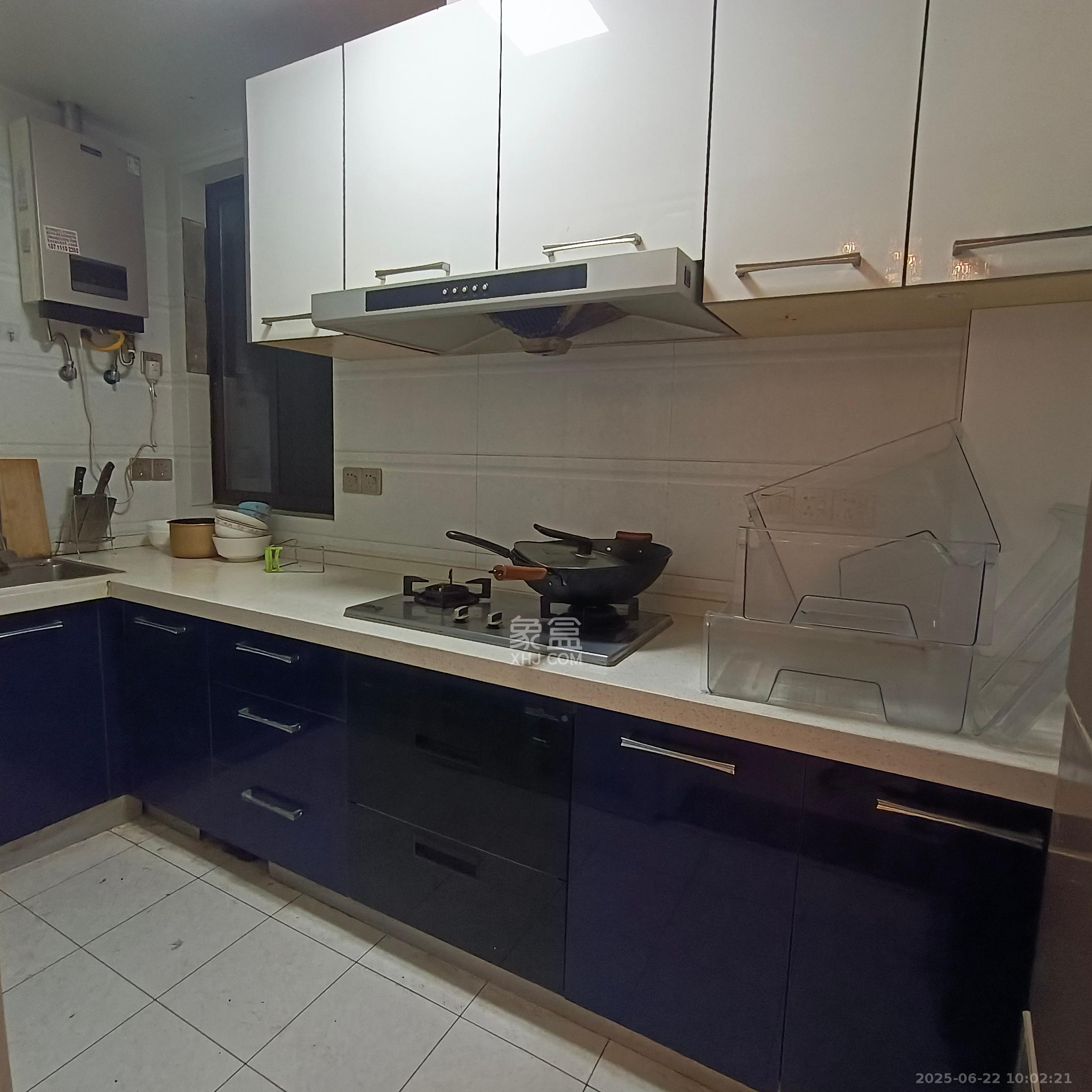 奥克斯缔壹城  3室2厅1卫    2200.0元/月室内图