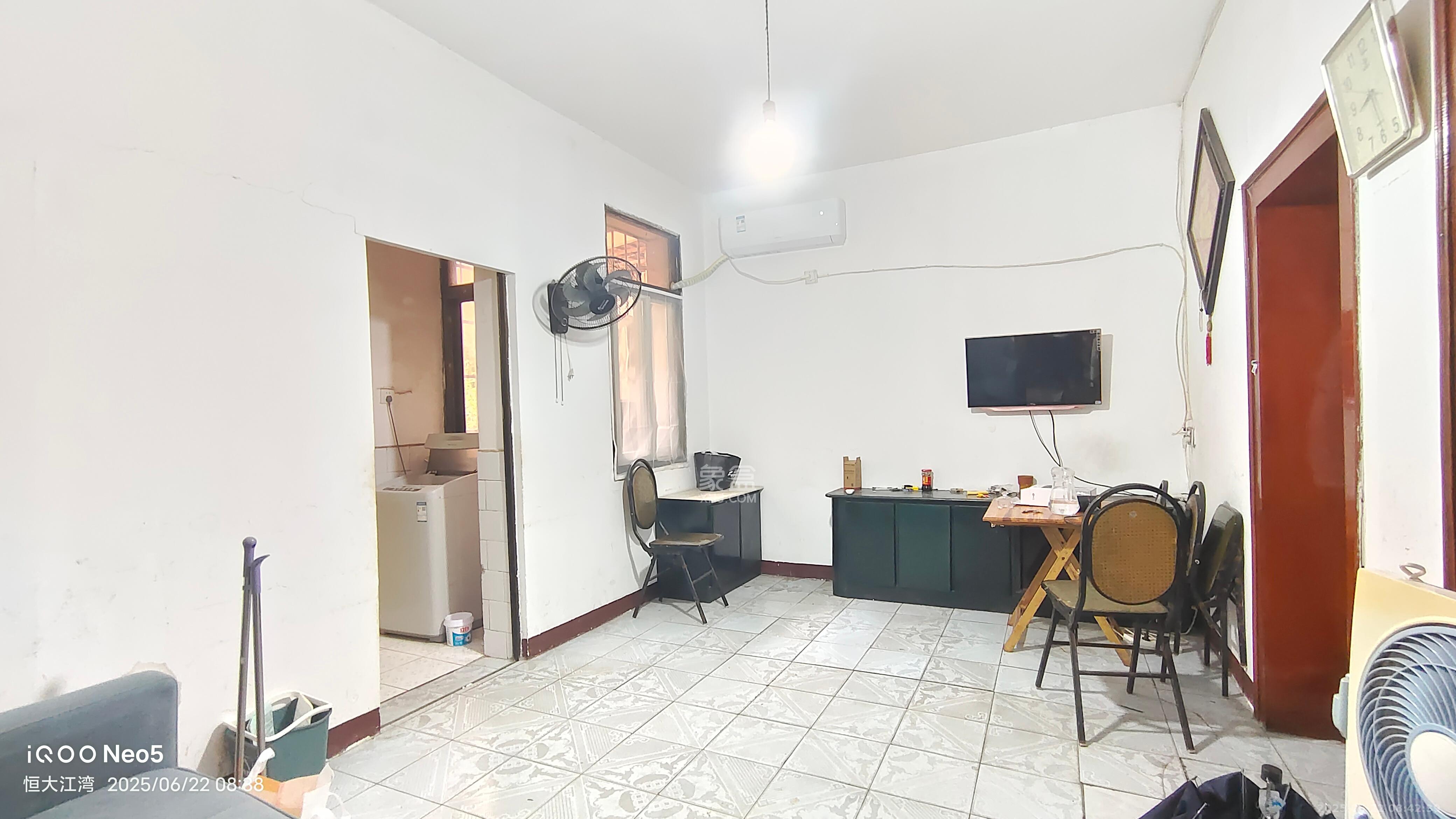 火星五片 2室2厅1卫 1300.0元/月 火星五片 2室2厅1卫 1300.0元/月室内图