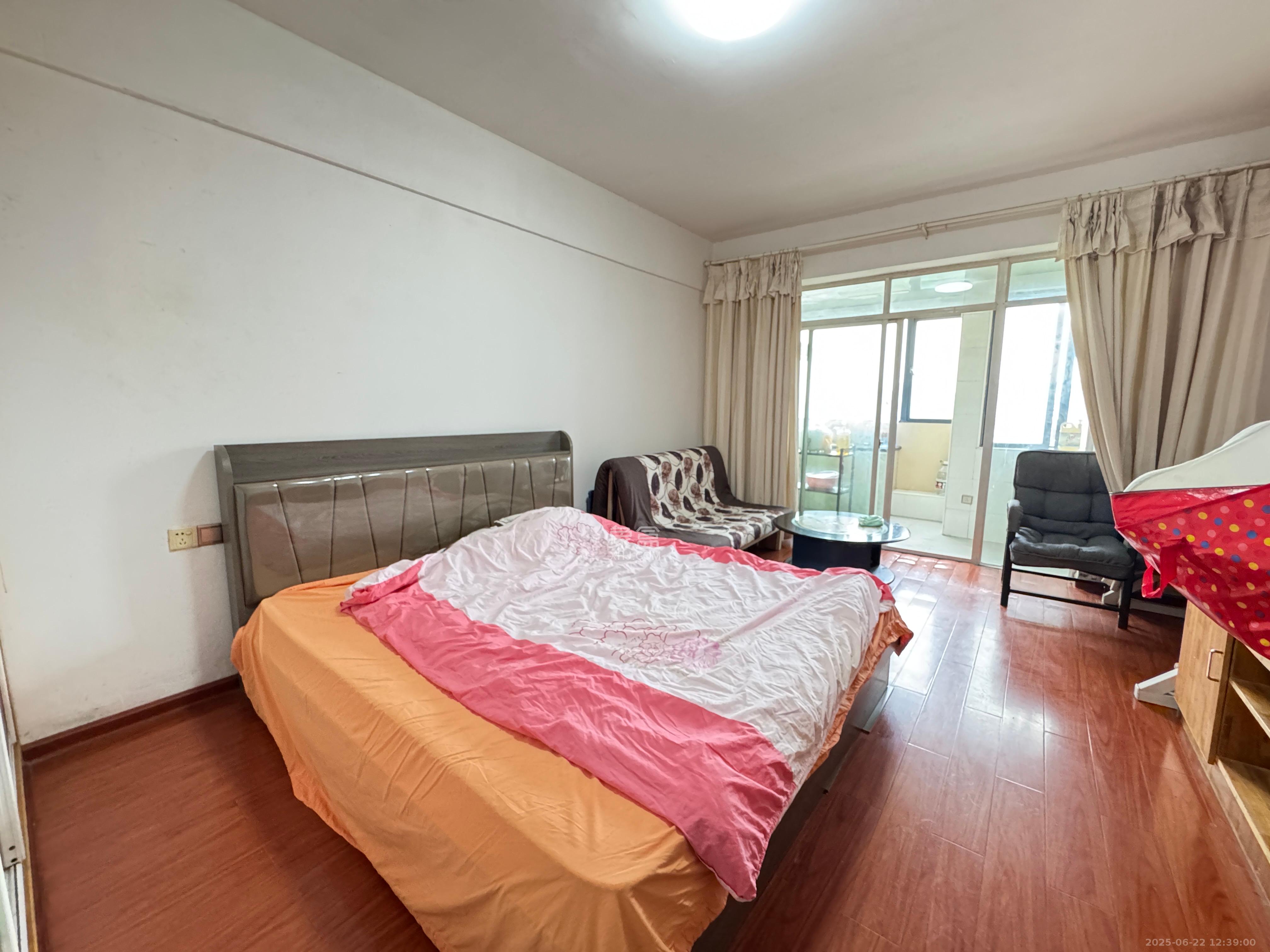 亚商国际 1室1厅1卫 1400.0元/月 亚商国际 1室1厅1卫 1400.0元/月室内图