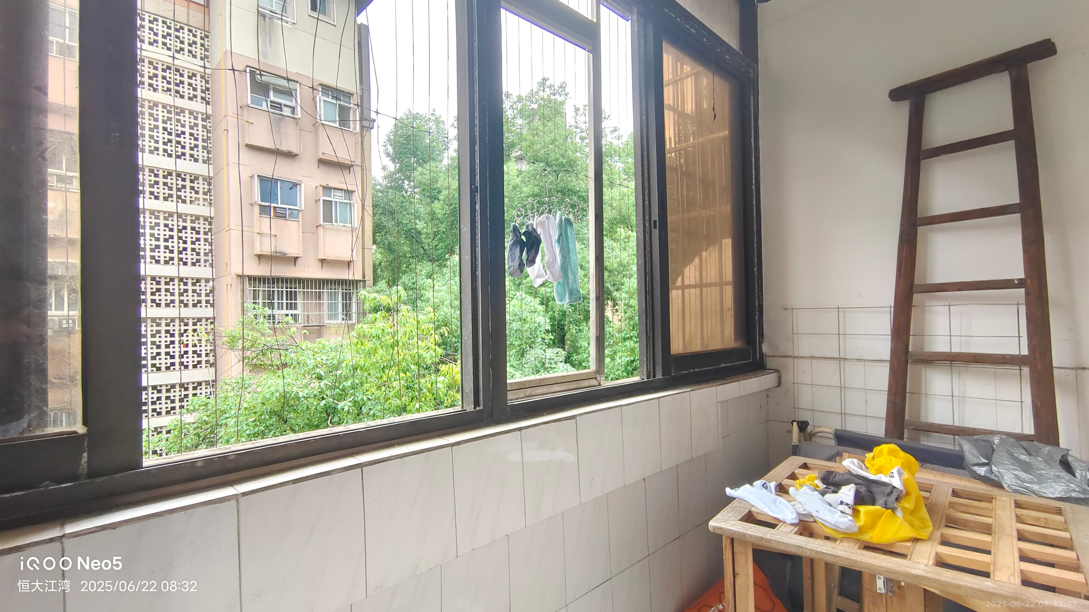 火星五片 2室2厅1卫 1300.0元/月 火星五片 2室2厅1卫 1300.0元/月室内图