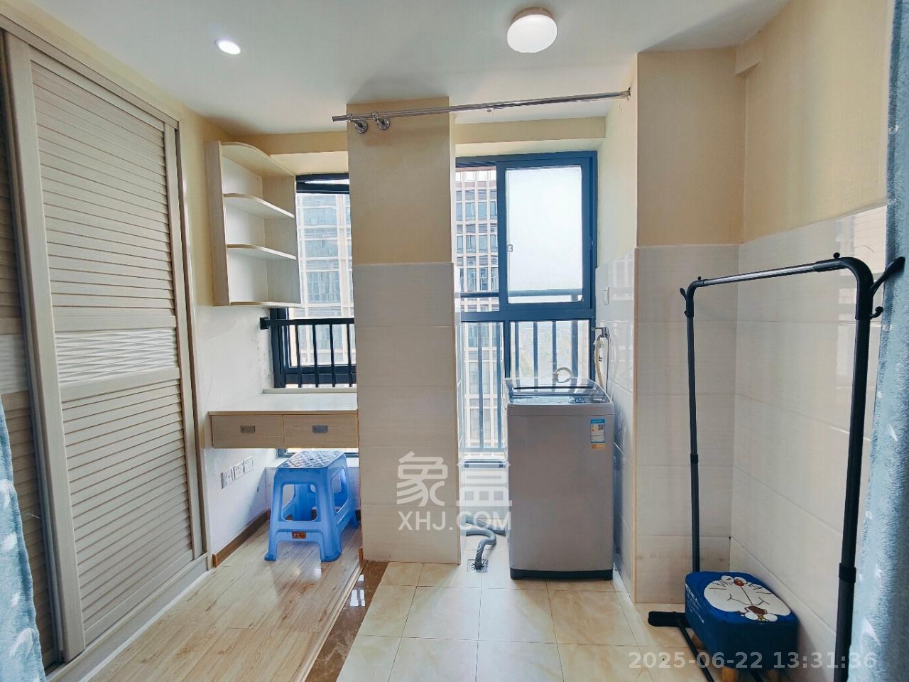 中建芙蓉嘉苑 1室1厅1卫 1180.0元/月 中建芙蓉嘉苑 1室1厅1卫 1180.0元/月室内图